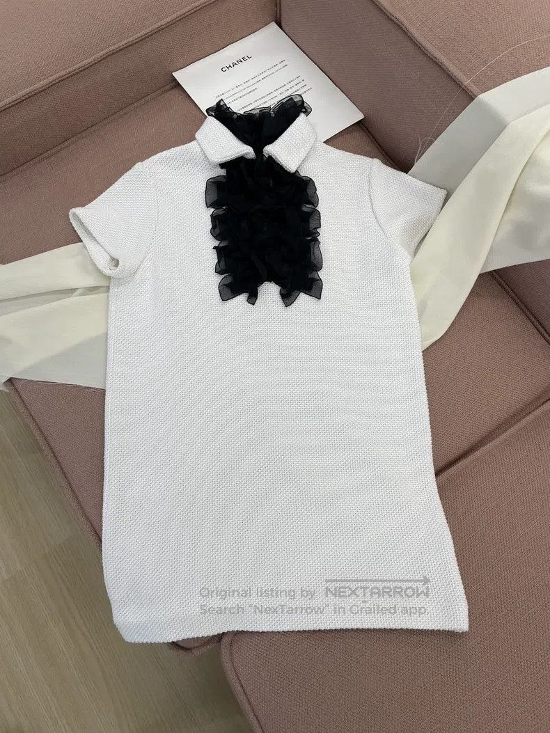 Chanel Chanel White wooden ear collar dress Size XS / US 0-2 / IT 36-38 - 1 Thumbnail
