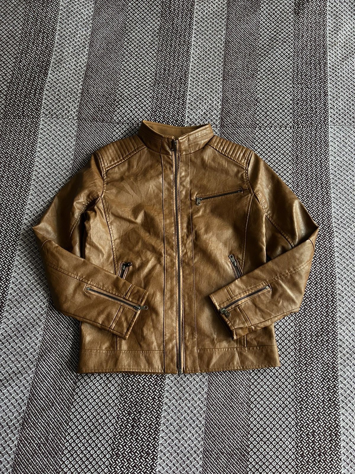 Leather Vintage Leather Bomber Jacket Japanese Vibe Solid Style Sz L Size L / US 10 / IT 46 - 5 Thumbnail