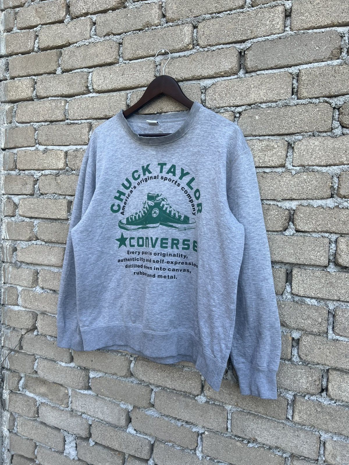 Converse Vintage Converse Chuck Taylor Crewneck Sweatshirt Size US L / EU 52-54 / 3 - 4 Thumbnail