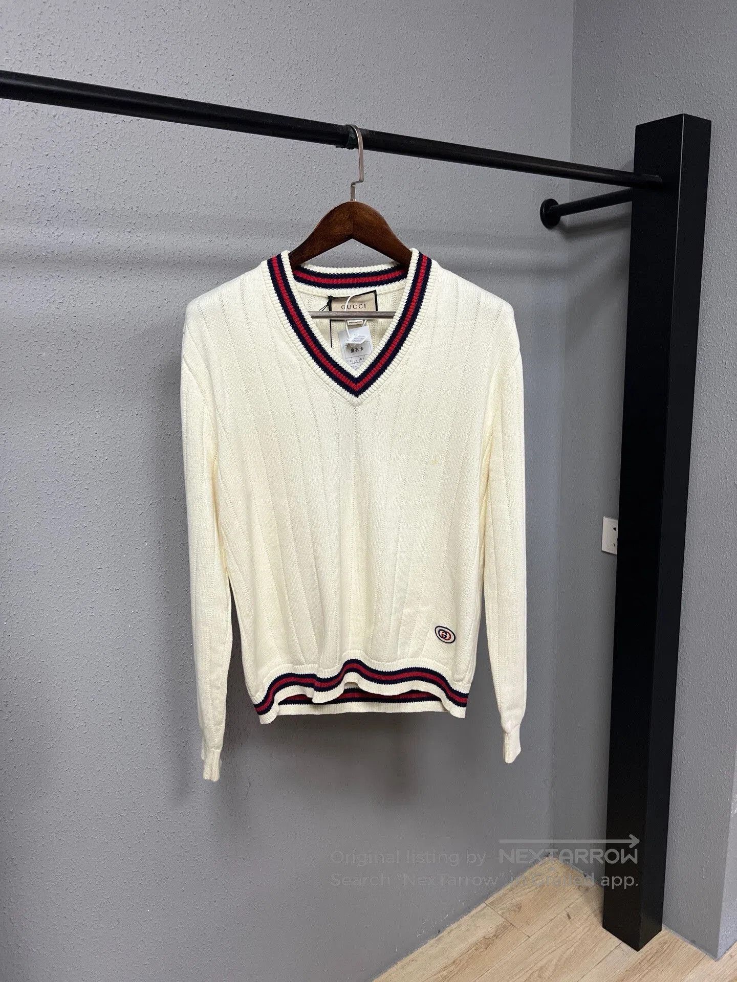Gucci gucci v-neck campus style sweater. Size US M / EU 48-50 / 2 - 1 Thumbnail