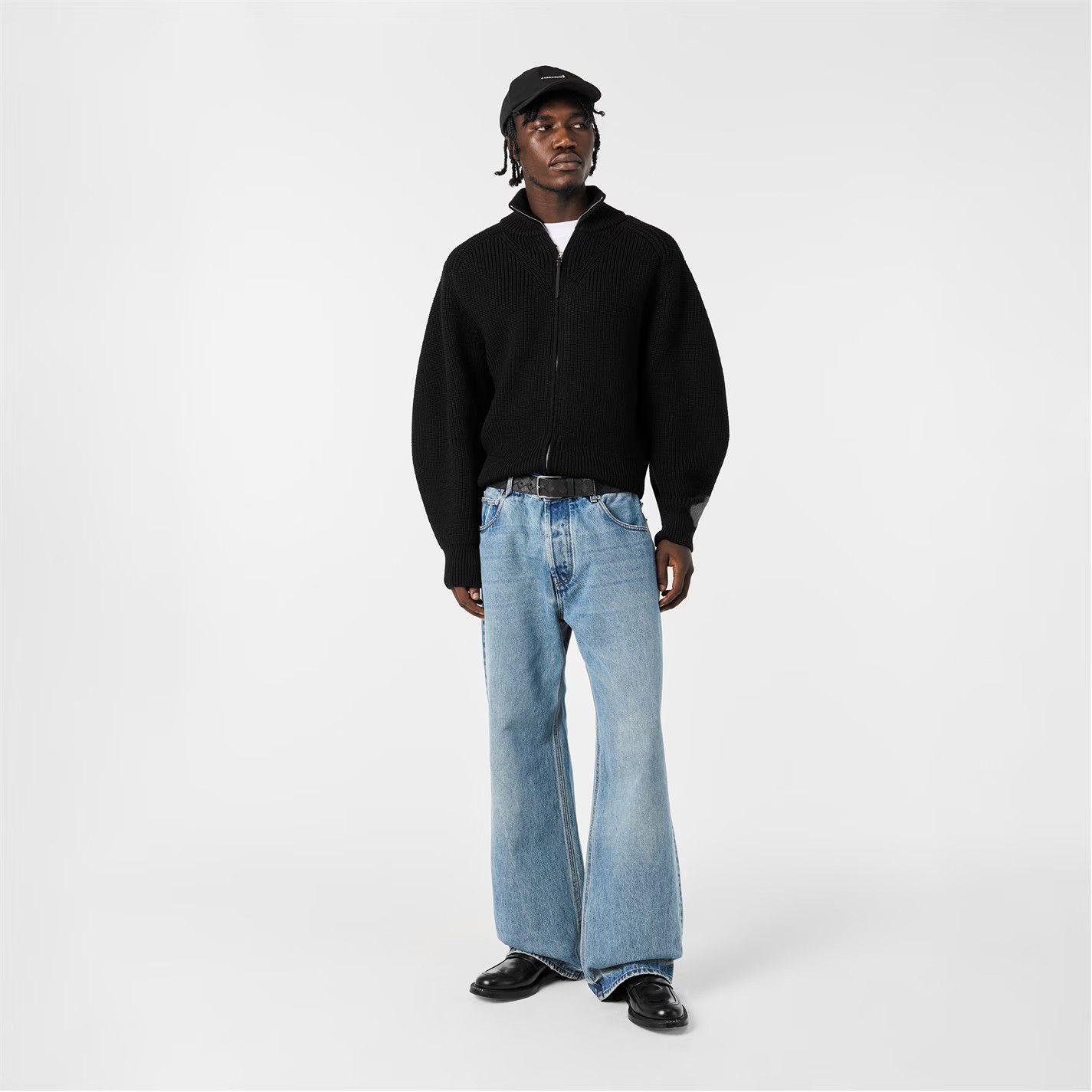 Jacquemus o1g2r1mq0426 Contemporary Crew Neck Jumper in Black Size US S / EU 44-46 / 1 - 6 Thumbnail