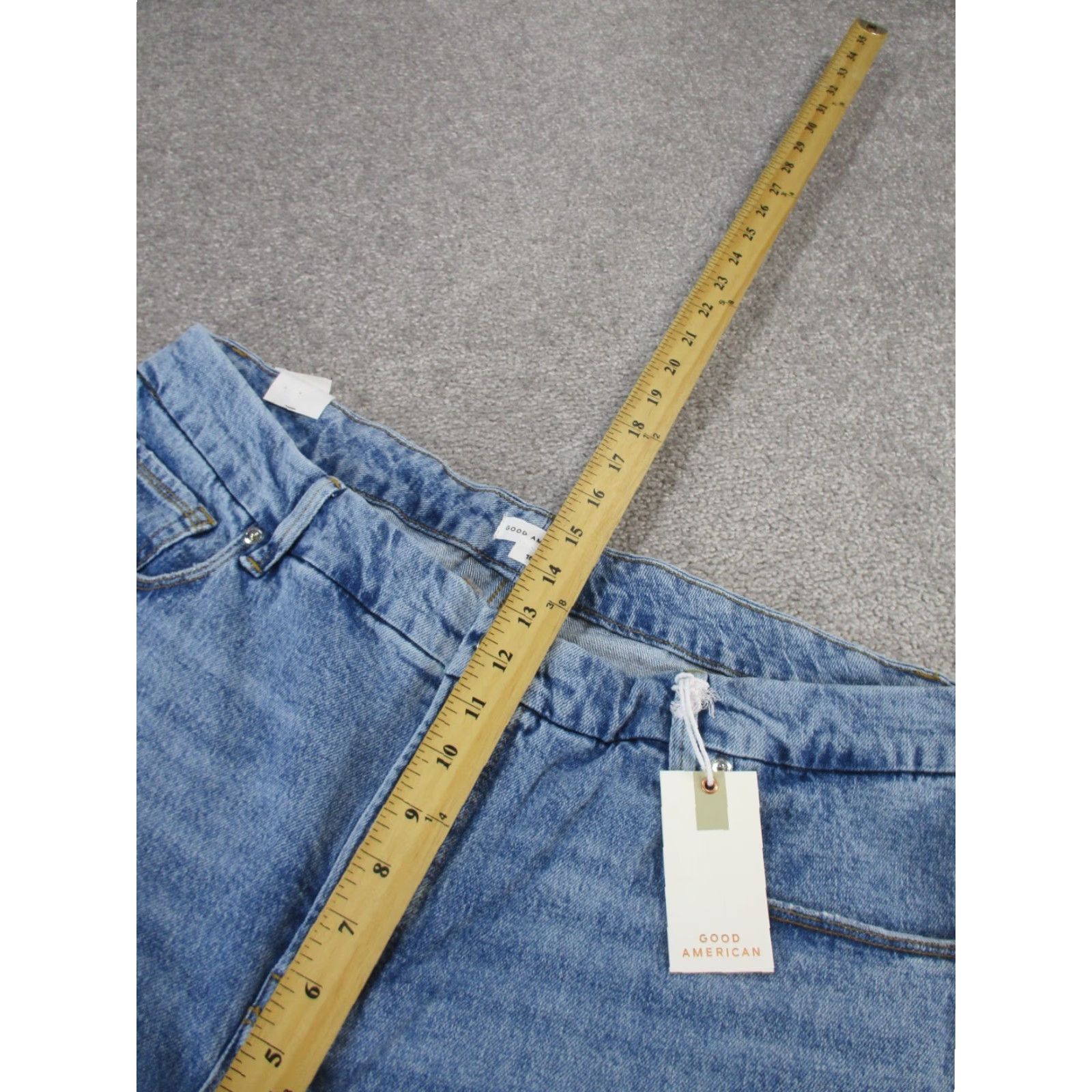 Good American Good American Jeans Womens 15 Light Wash Denim Crop NEW Cropped Jeans Blue Regular Rise High Zip 15 Womens jeans Size 36" / US 14 / IT 50 - 7 Thumbnail