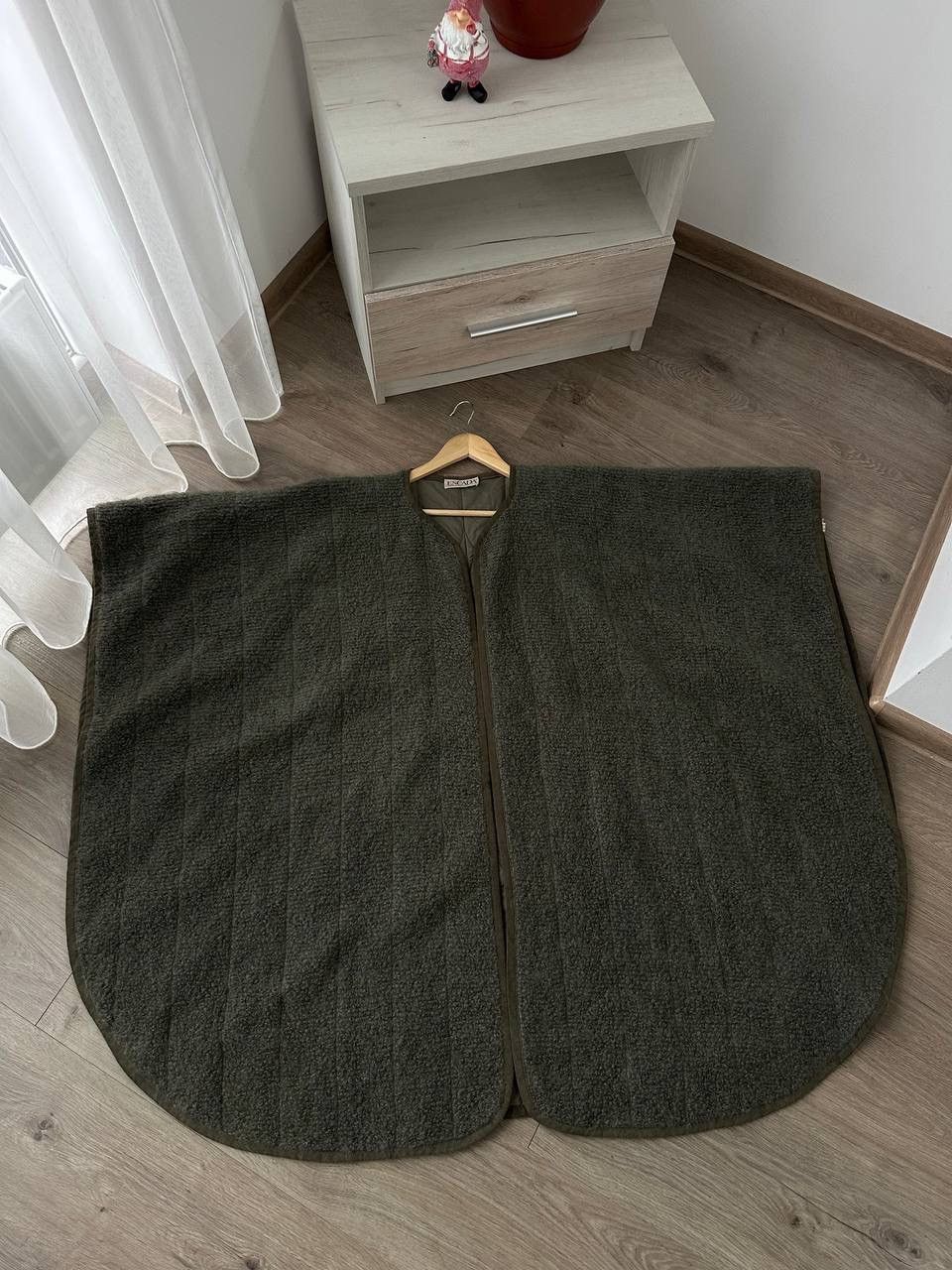 Escada × Vintage Vintage Escada Poncho Green Wool Mohair Big Logo Cardigan Size L / US 10 / IT 46 - 3 Thumbnail