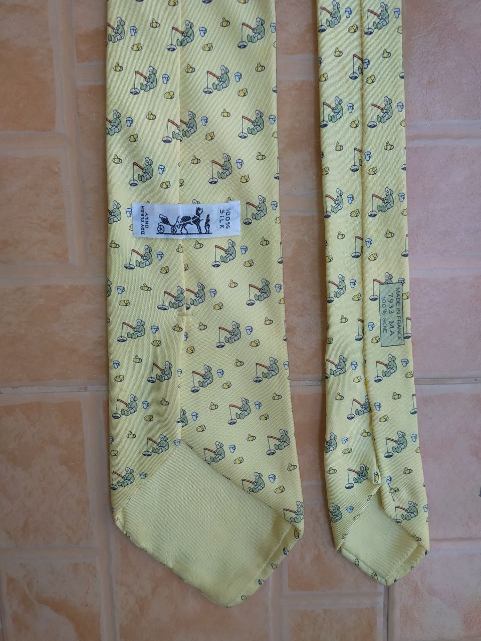 Hermes HERMES 7933 MA YELLOW SILK TIE VINTAGE Size ONE SIZE - 4 Thumbnail