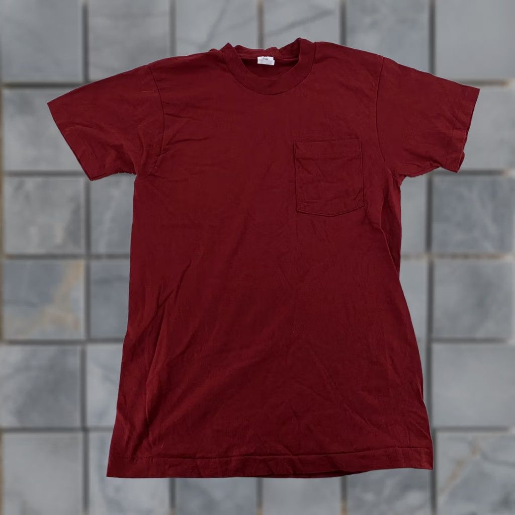 Fruit Of The Loom VINTAGE Fruit of the Loom Shirt Mens S Burgundy 90s Pocket Crew Neck Cotton T-Shirt Size US S / EU 44-46 / 1 - 1 Thumbnail
