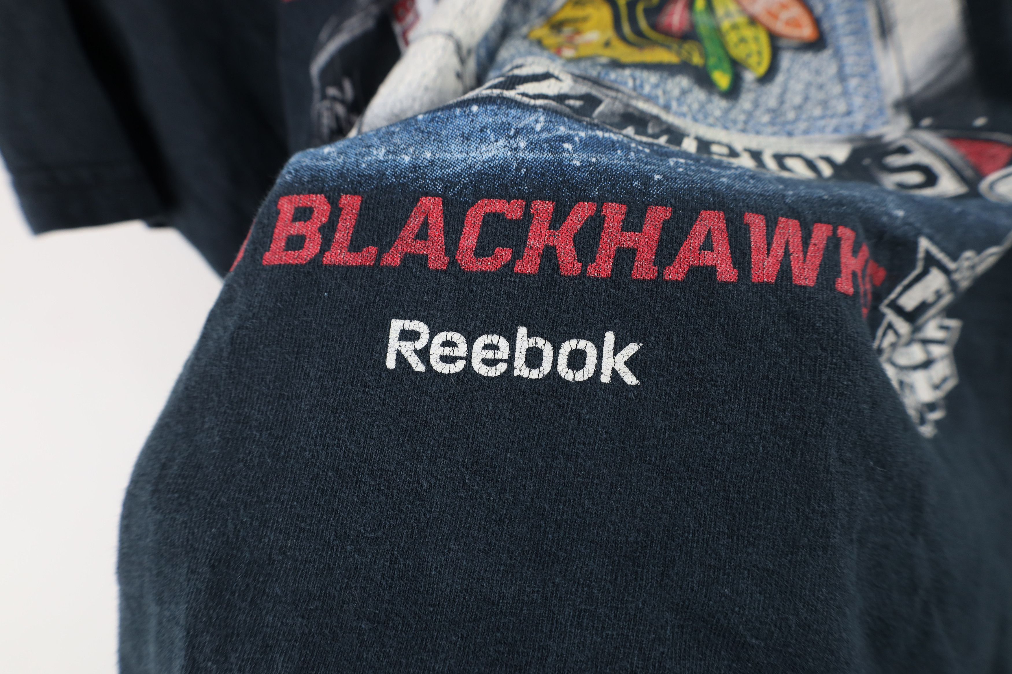 Reebok × Vintage Vintage Y2K Reebok Cup Champs Chicago Blackhawks T-Shirt Size US XL / EU 56 / 4 - 5 Thumbnail