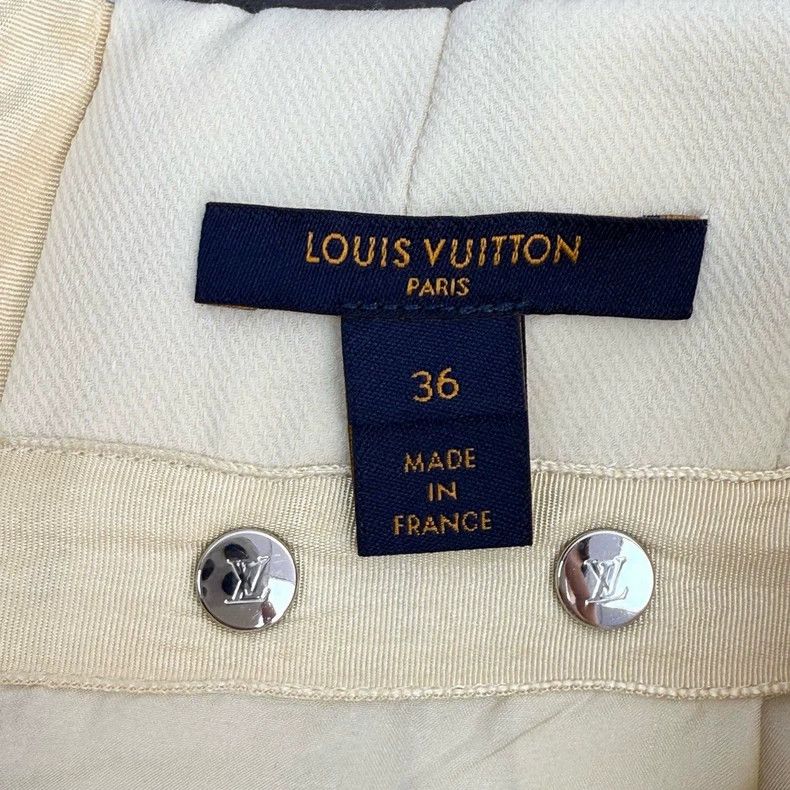 Louis Vuitton Louis Vuitton Beige silver buttoned pleated skirt 2505-Next Size 35" - 5 Thumbnail