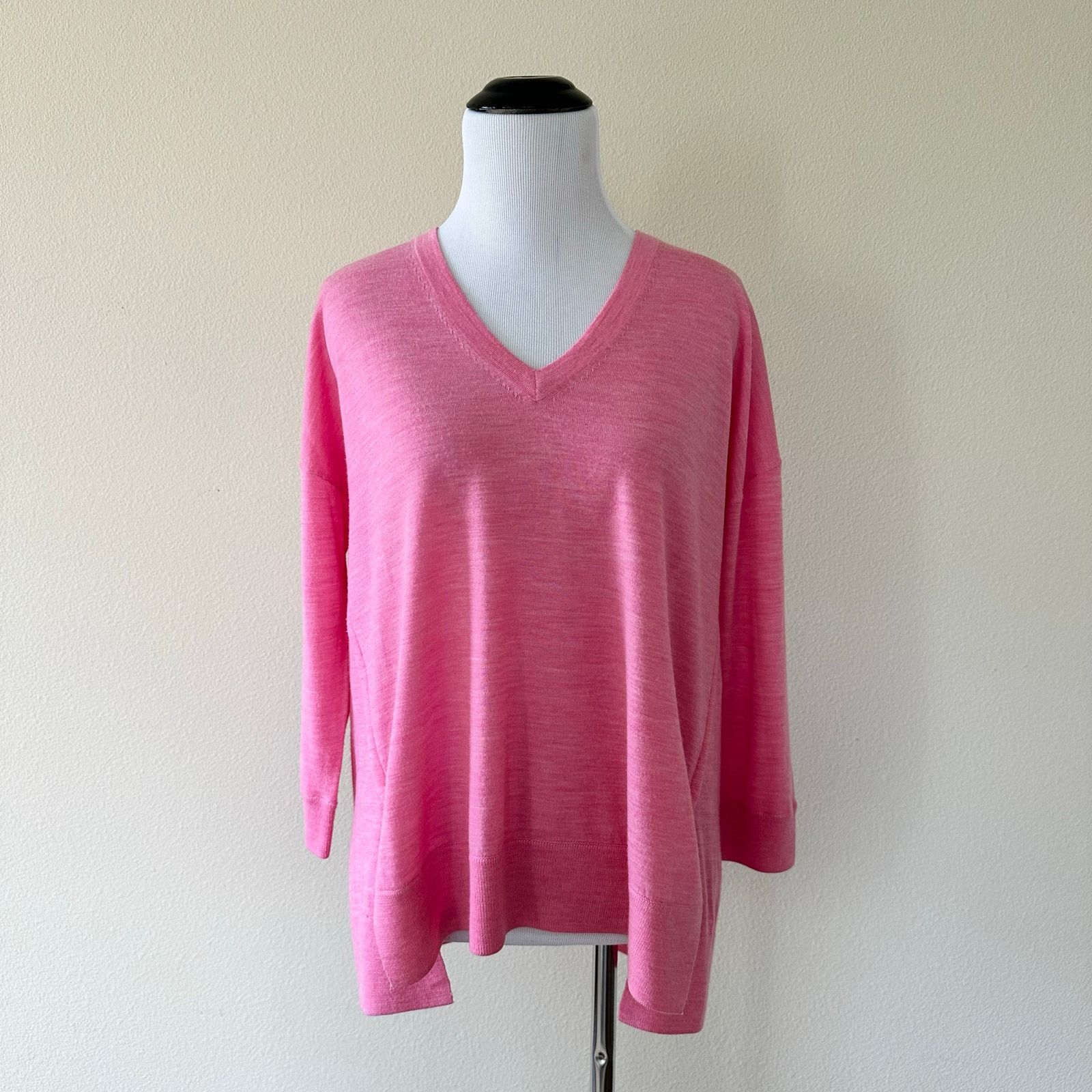 J.Crew J. Crew Women Merino Wool V Neck Pink Sweater Size XS Size XS / US 0-2 / IT 36-38 - 1 Thumbnail