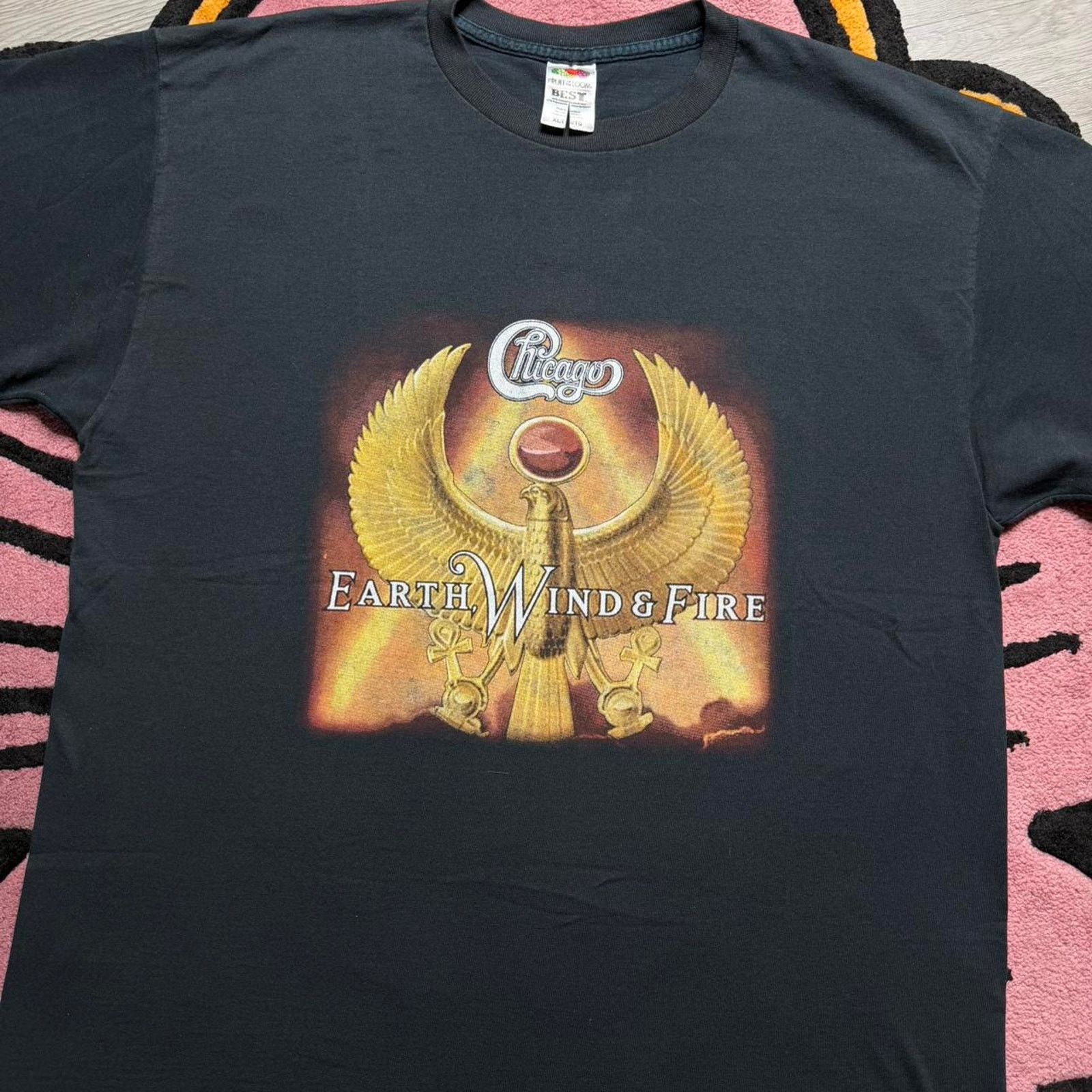 Band Tees × Vintage Vintage Y2K Chicago and Earth, Wind & Fire 2004 Tour T-shirt Size US XL / EU 56 / 4 - 2 Thumbnail