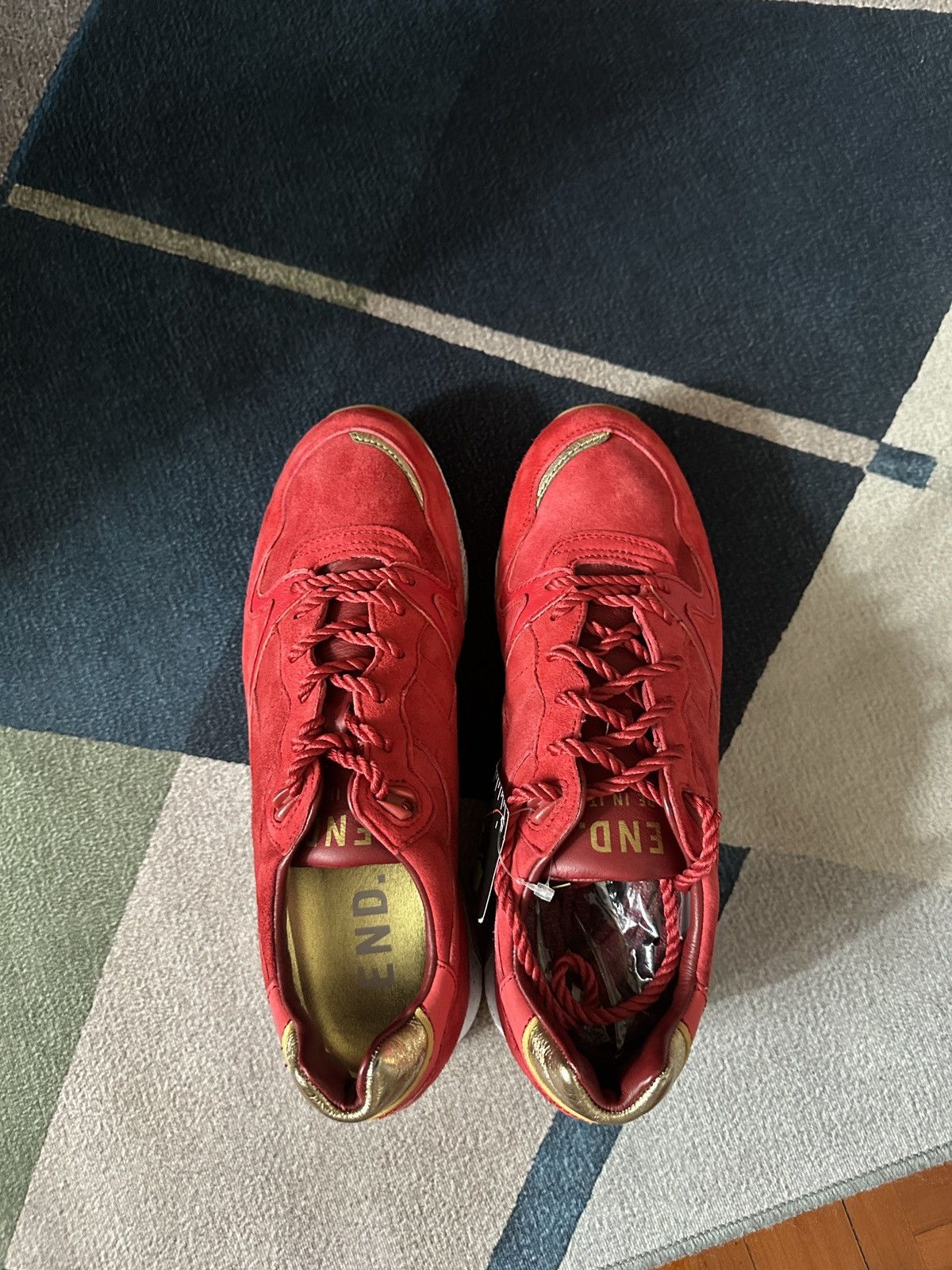 Diadora Diadora x END. Clothing V7000 red suede sneakers Size US 9.5 / EU 42-43 - 2 Thumbnail