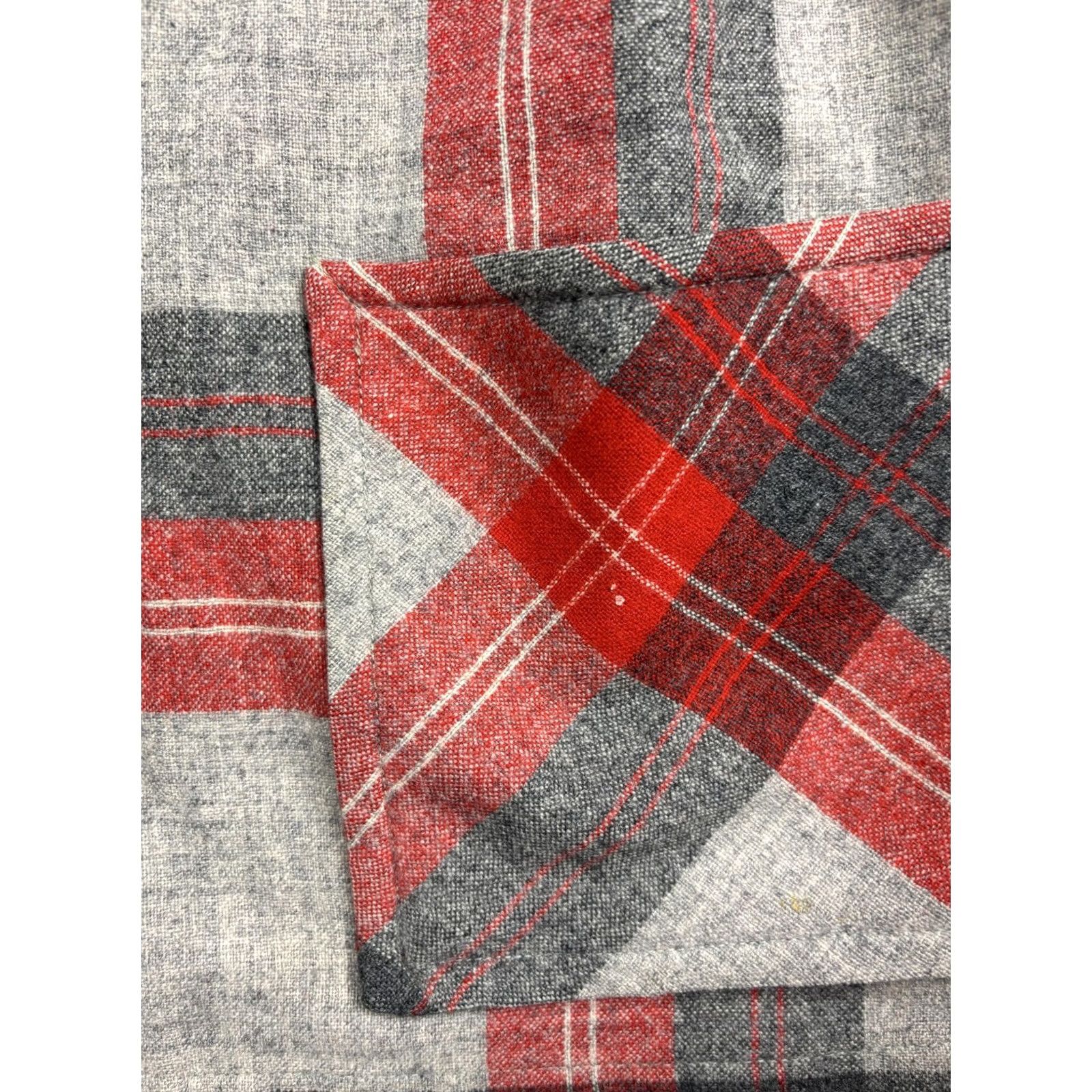 Pendleton VINTAGE Pendleton Jacket Womens Large Red Plaid Wool Flannel Short Button Front Size 36" / US 14 / IT 50 - 6 Thumbnail