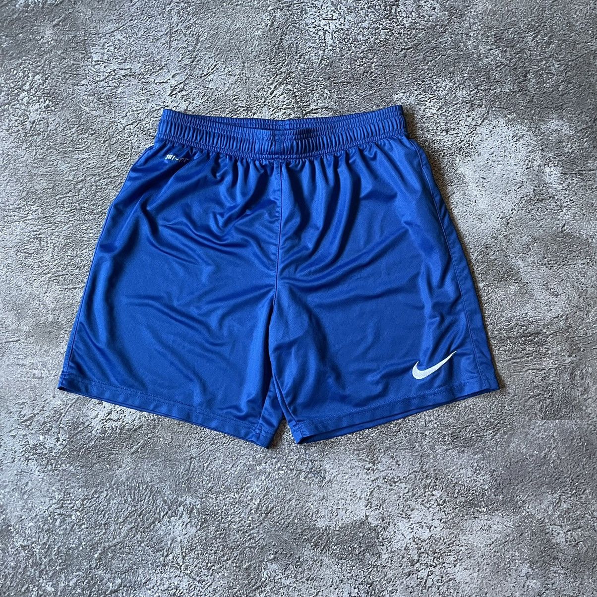 Vintage Vintage 90s Nike Blue Shorts Y2K Streetwear Sportwear 30 Size US 30 / EU 46 - 2 Thumbnail