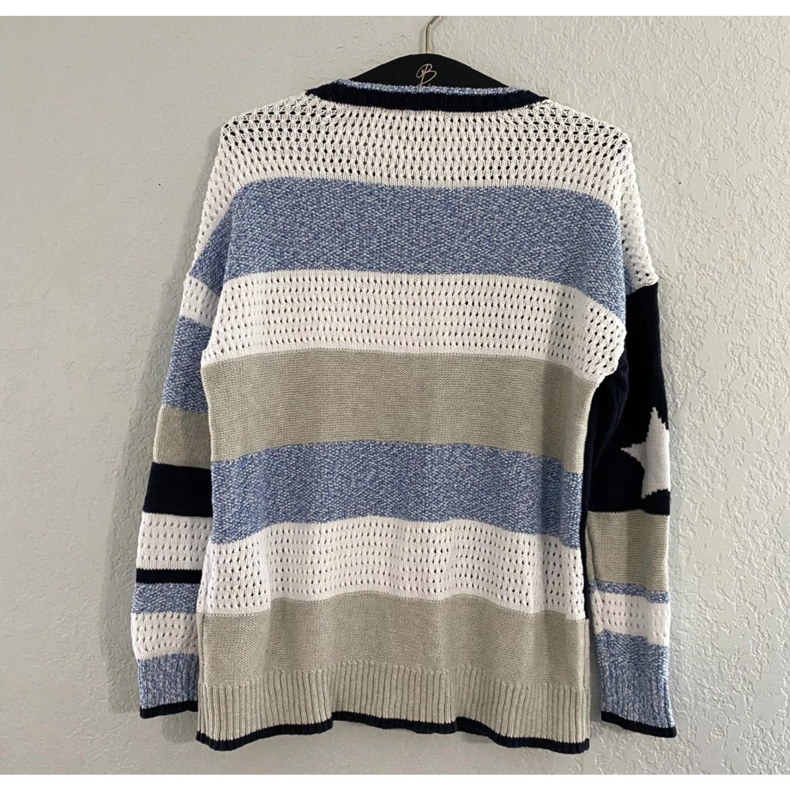 Tommy Hilfiger Tommy Hilfiger Mens Small Blue White Striped Stars Knit Long Sleeve Sweater Shirt Pullover Maternity? Size US M / EU 48-50 / 2 - 4 Thumbnail