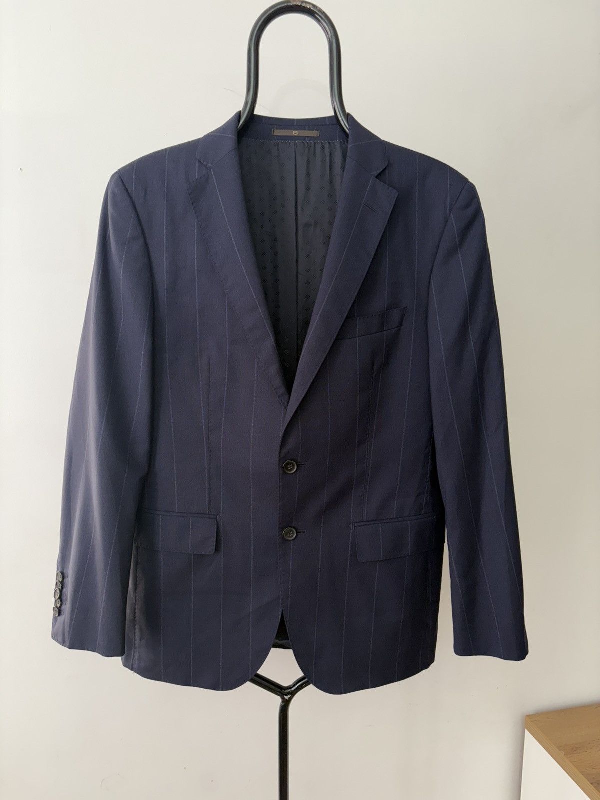 Designer × Hugo Boss Exclusive Men’s Hugo Boss Selection Suit – 100% Virgin Wool Size 46L - 3 Thumbnail
