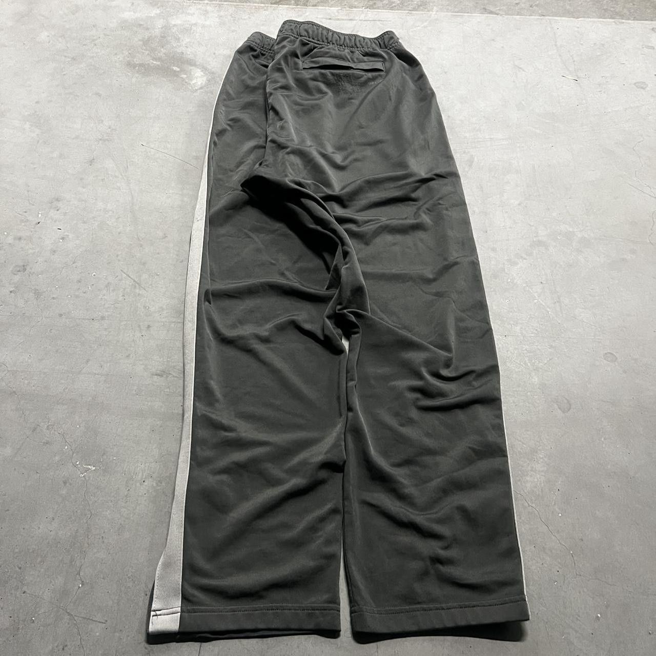 Japanese Brand × Vintage Vintage Y2K Grey Striped Track Pants! Size US 36 / EU 52 - 5 Thumbnail