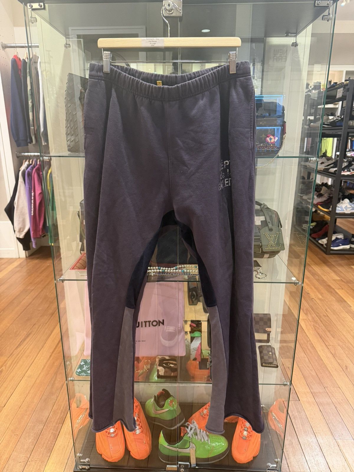 Gallery Dept. Gallery Dept French Logo Flared Sweatpants - Navy Size US 36 / EU 52 - 1 Thumbnail