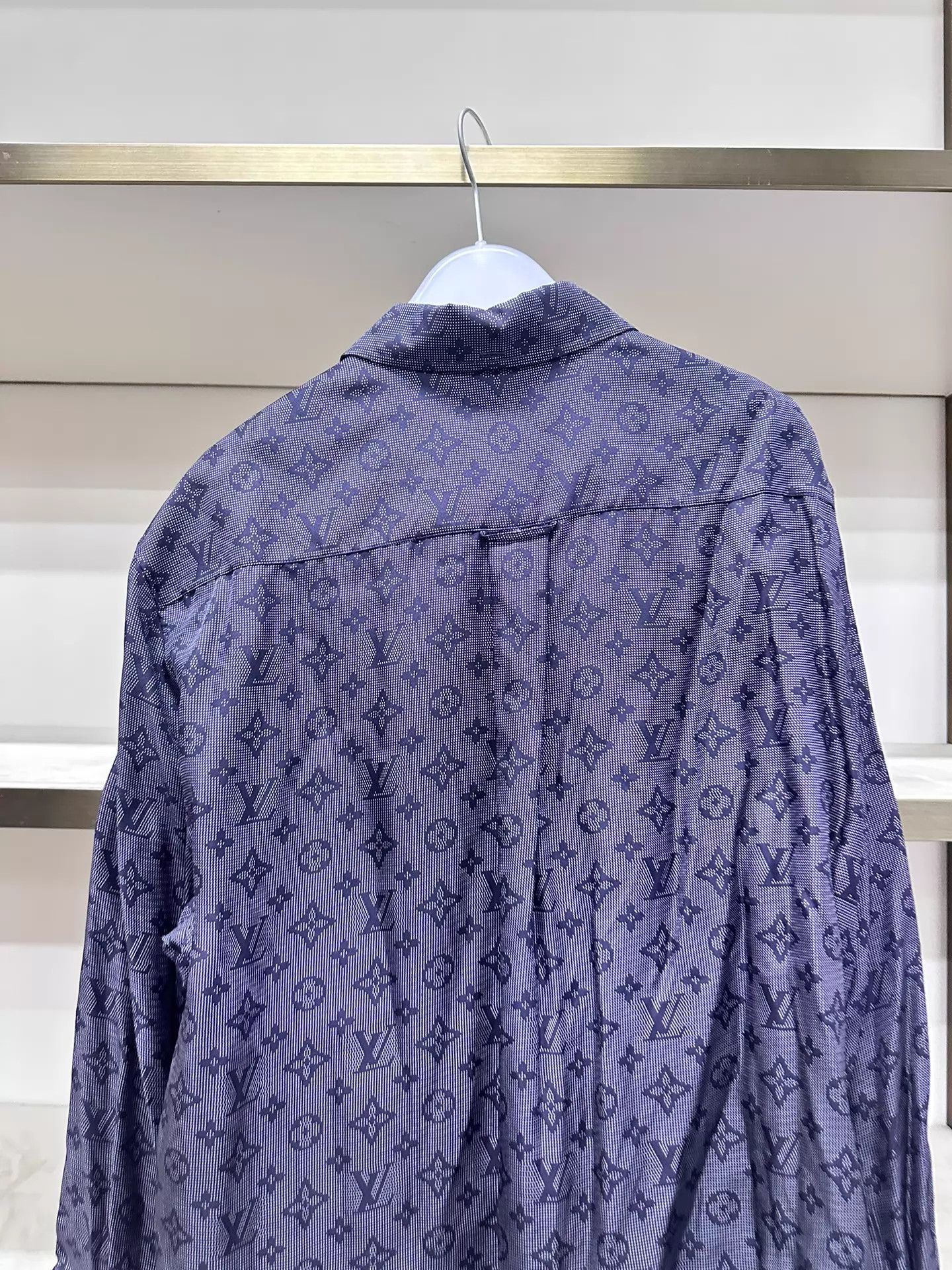 Louis Vuitton Louis Vuitton Men‘s All-Over Print Shirt 42 Size US XL / EU 56 / 4 - 7 Thumbnail