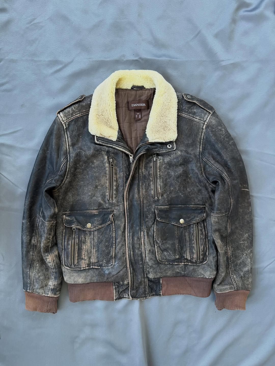 Danier Vintage Danier Aviator Bomber Leather Jacket Brown (M) Size US L / EU 52-54 / 3 - 1 Thumbnail