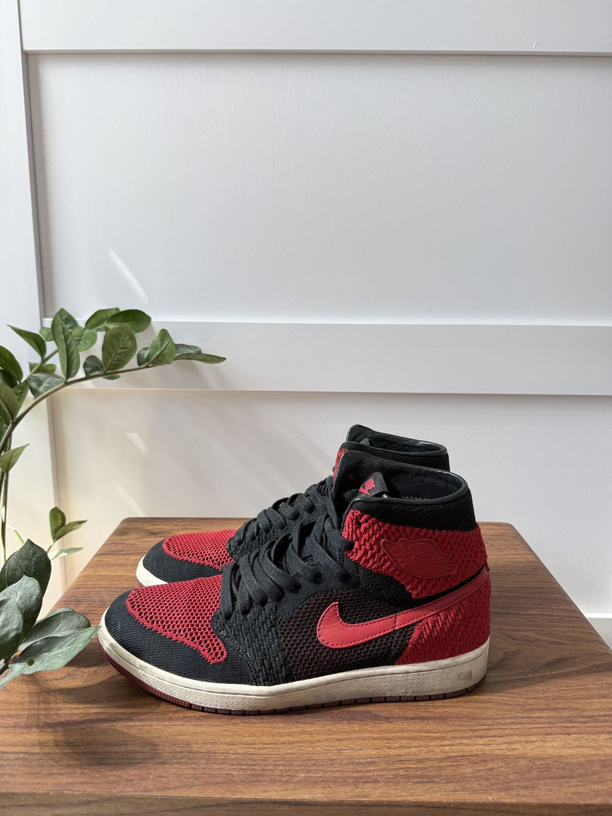 Jordan Brand Jordan 1 High Bred Flyknit Size US 9.5 / EU 42-43 - 4 Thumbnail