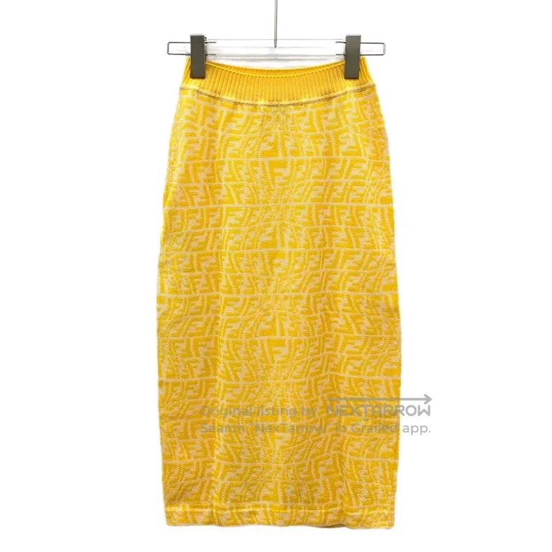 Fendi Fendi Yellow logo letter full-printed casual knit half-ski Size 24" / US 00 / IT 34 - 2 Thumbnail