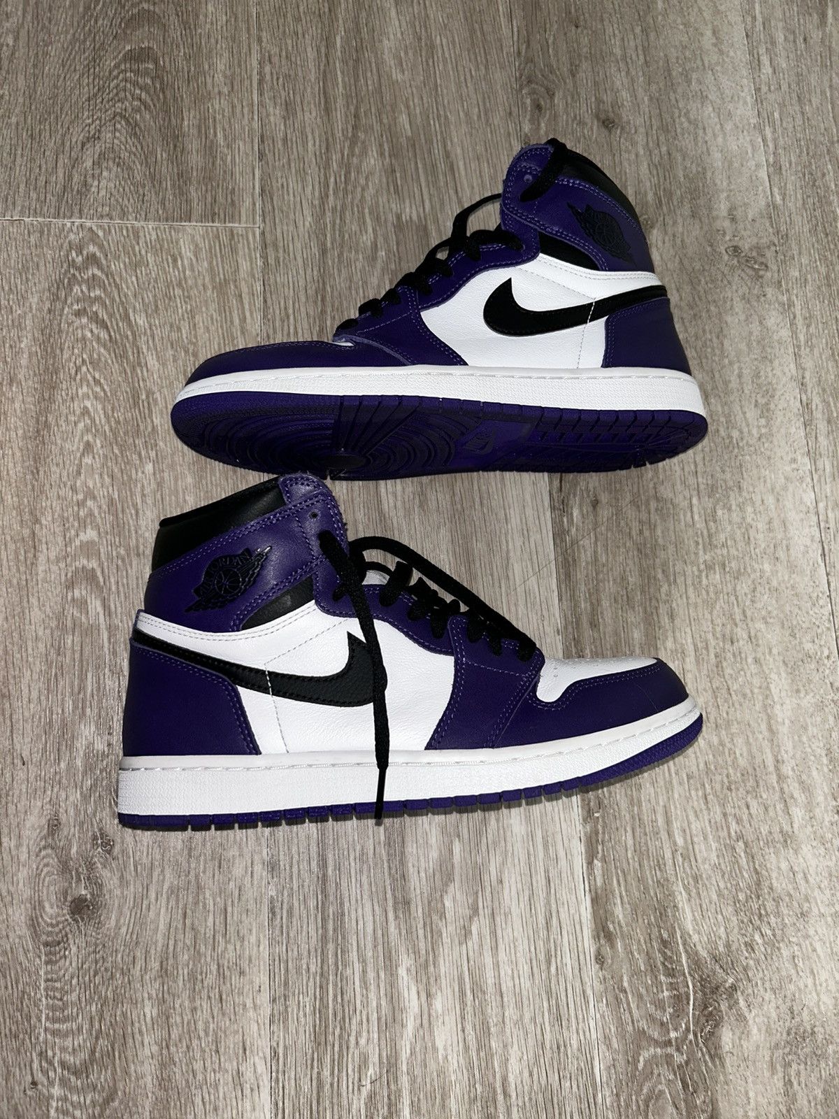 Jordan Brand × Nike Air Jordan 1 Retro High OG Court Purple Size US 8.5 / EU 41-42 - 1 Thumbnail