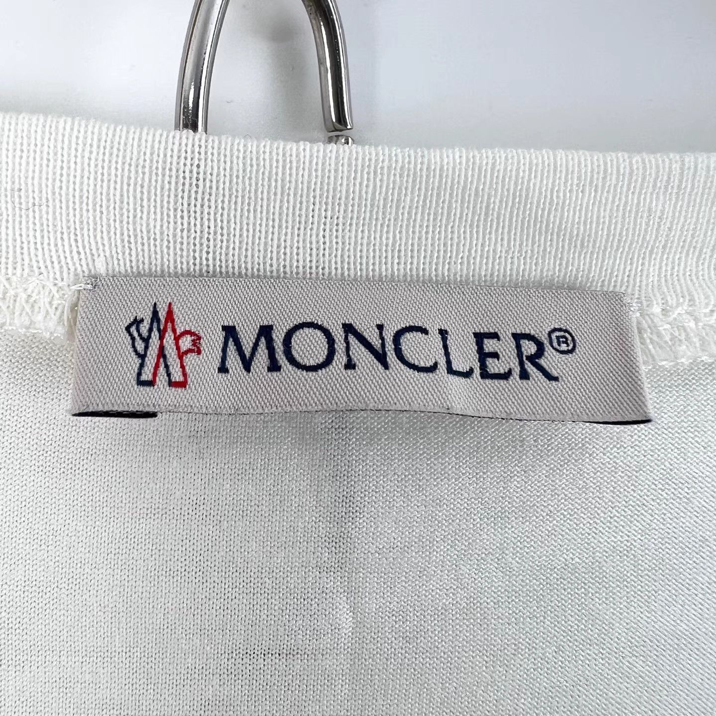 Moncler Moncler White Ruffle Hem Slit Short Sleeve T-shirt K12 Size US S / EU 44-46 / 1 - 4 Thumbnail