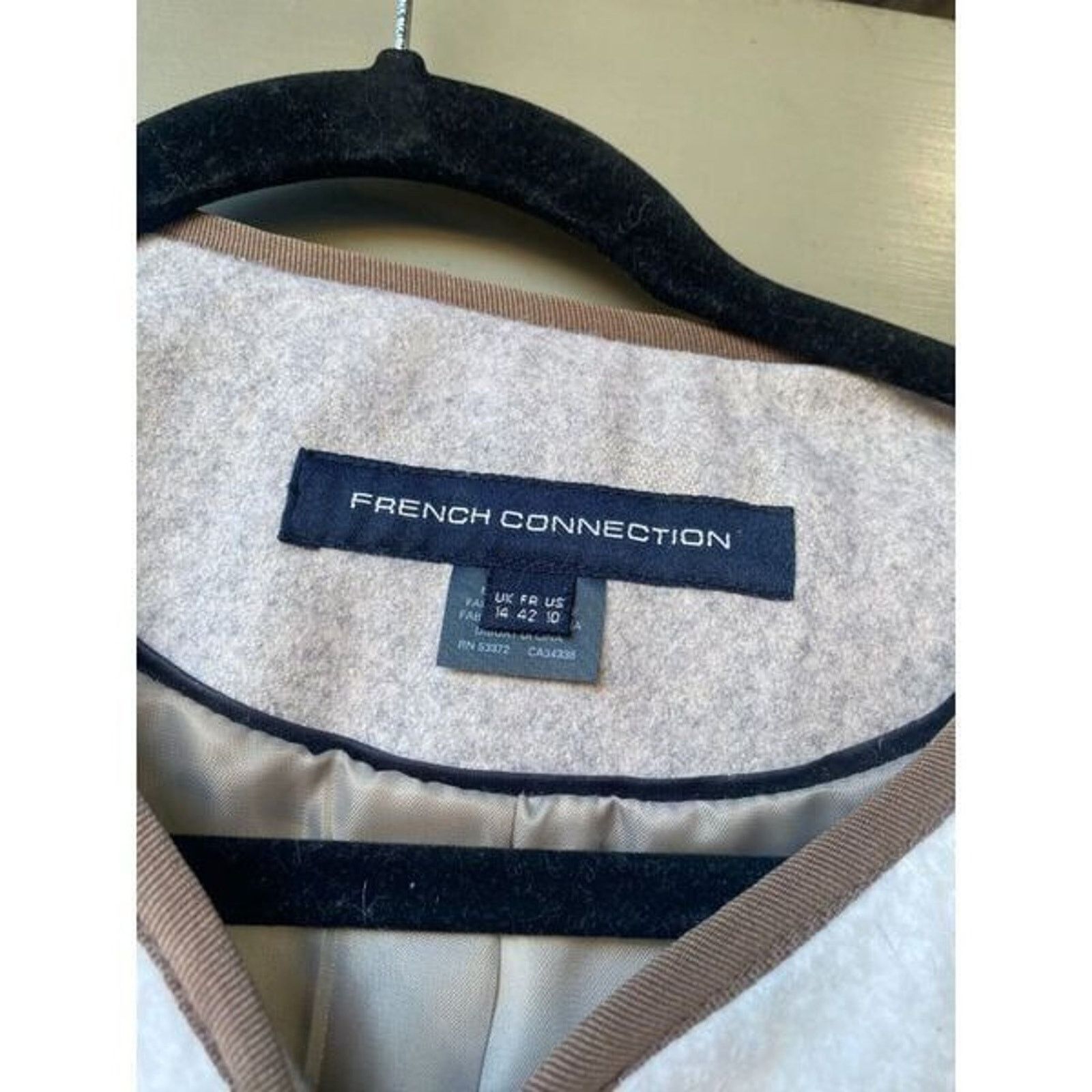 French Connection French Connection EUC Coat Ivory Gray Wool, Sz 10, MP $178 Size L / US 10 / IT 46 - 5 Thumbnail