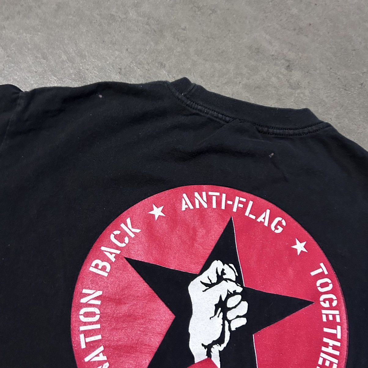 Gildan Vintage anti-flag punk band tee shirt Size US M / EU 48-50 / 2 - 4 Thumbnail