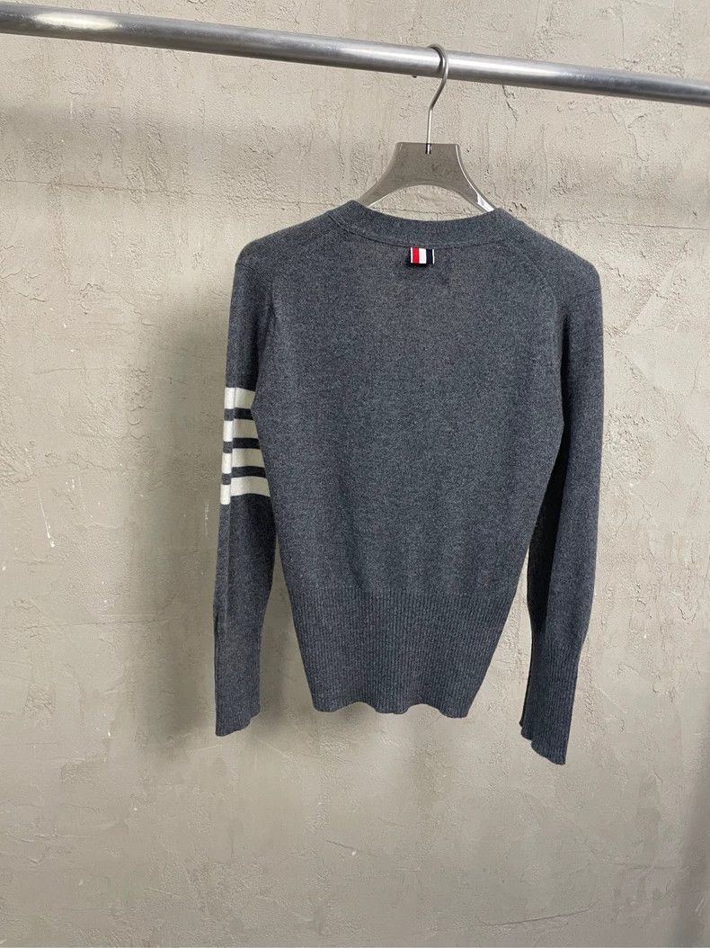 Thom Browne Thom Browne Dark grey cashmere sweater Size XS / US 0-2 / IT 36-38 - 2 Thumbnail