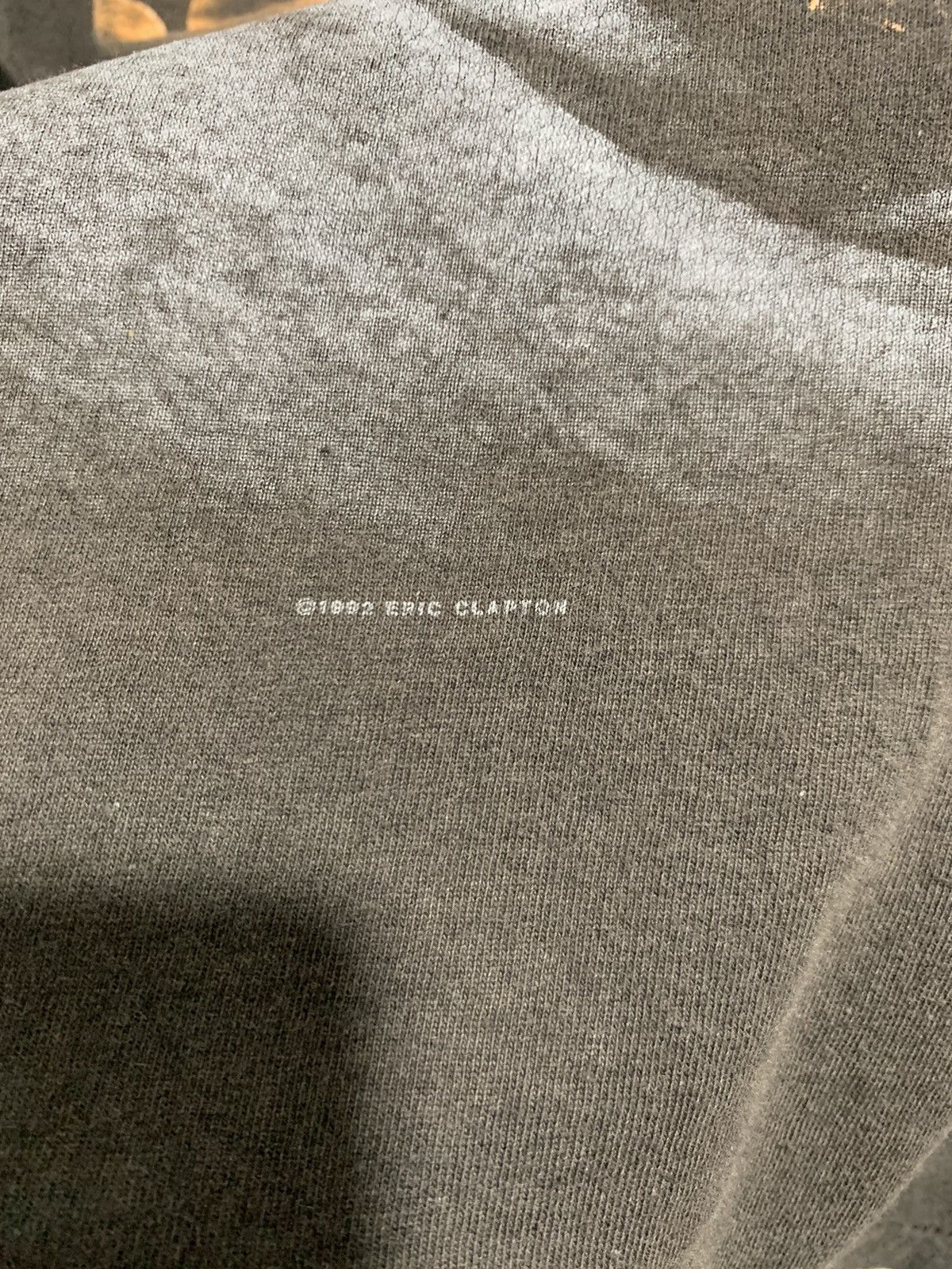 Band Tees × Vintage Vintage Sun Faded Eric Clapton Japan Tour Tshirt Size US L / EU 52-54 / 3 - 5 Thumbnail