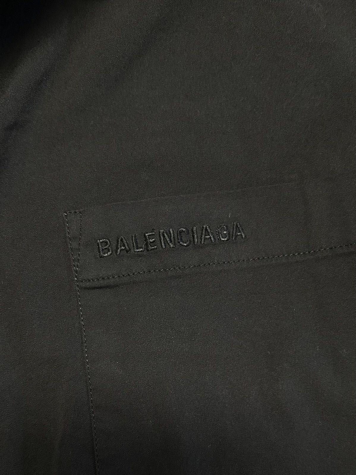 Balenciaga SS17 Swing Button-Up Shirt Size US M / EU 48-50 / 2 - 4 Thumbnail