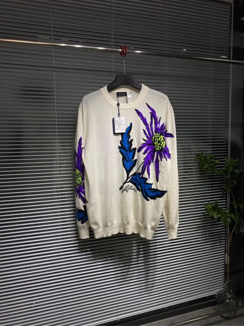 Louis Vuitton LOUIS VUITTON size 4l Floral embroidery sweater 2504-Nexta Size US M / EU 48-50 / 2 - 1 Thumbnail