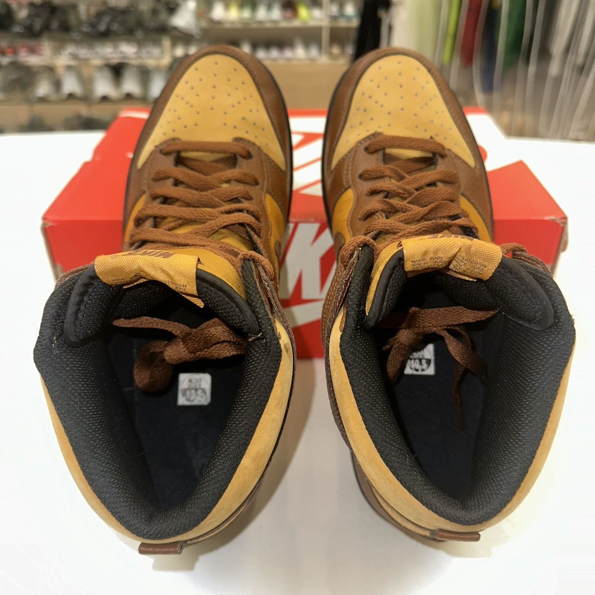 Nike Size 10.5 - Nike Dunk High Bronze Pecan Leather Polka Dot Size US 10.5 / EU 43-44 - 3 Thumbnail