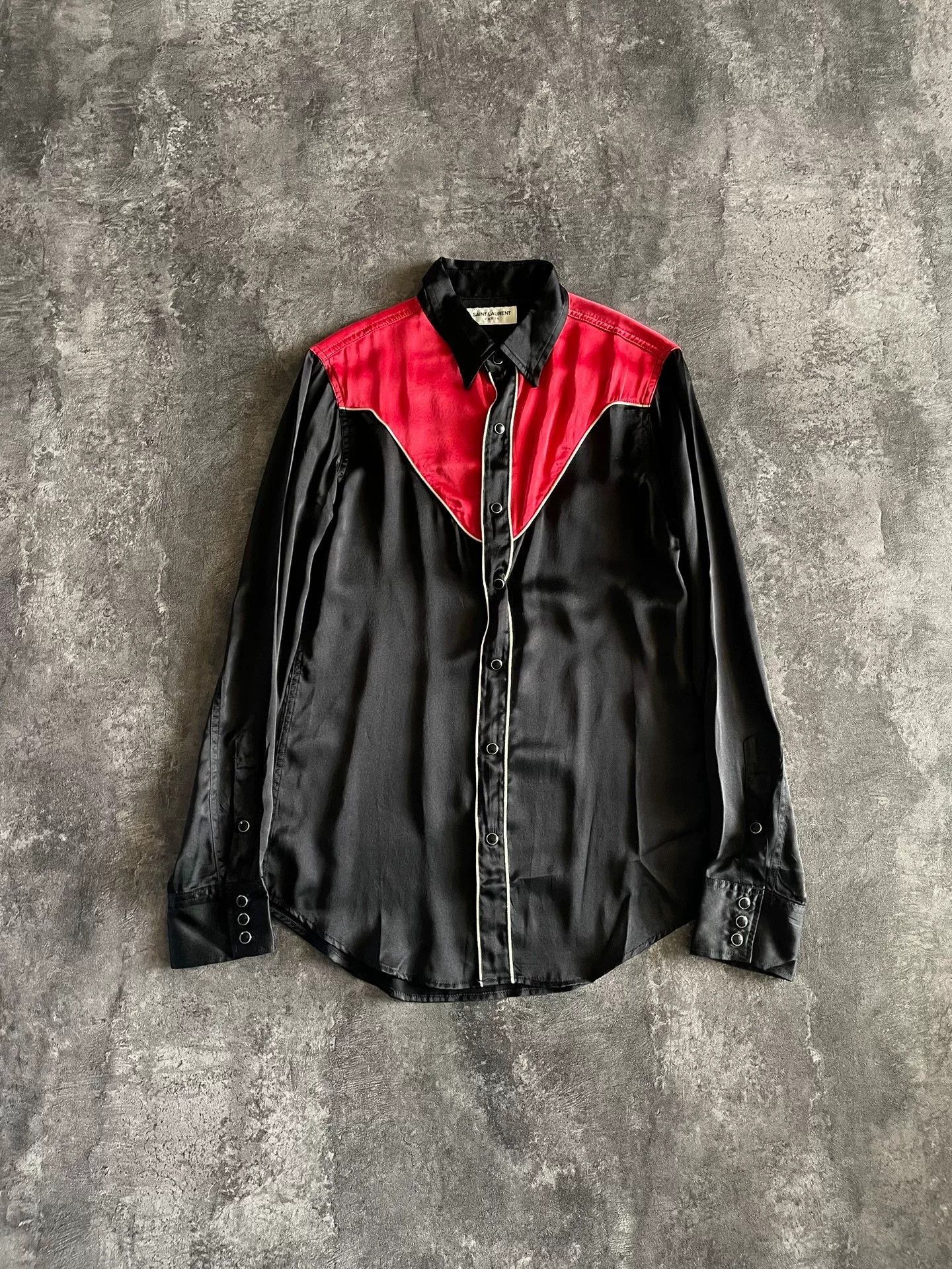 Saint Laurent Paris black and red silk shirt by Saint Laurent. Size US M / EU 48-50 / 2 - 1 Thumbnail