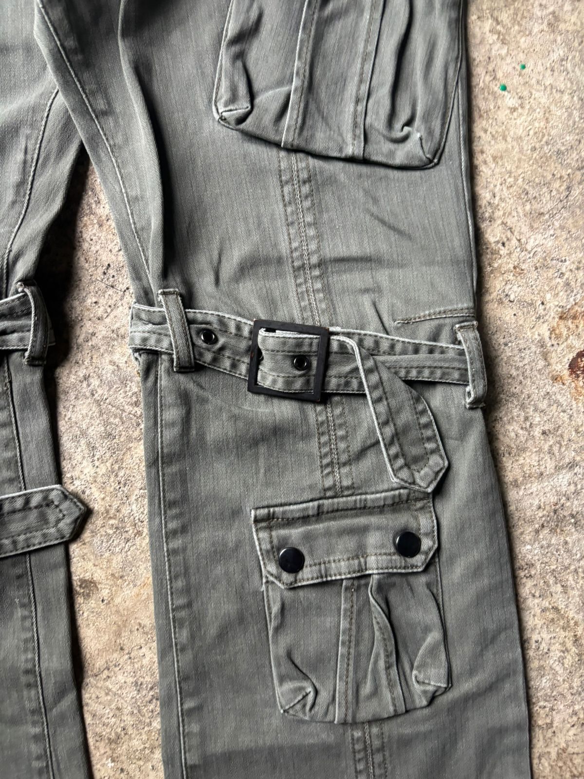 Japanese Brand 2000s Semantic Design Multipocket Bondage Cargo Pants Size US 31 - 3 Thumbnail