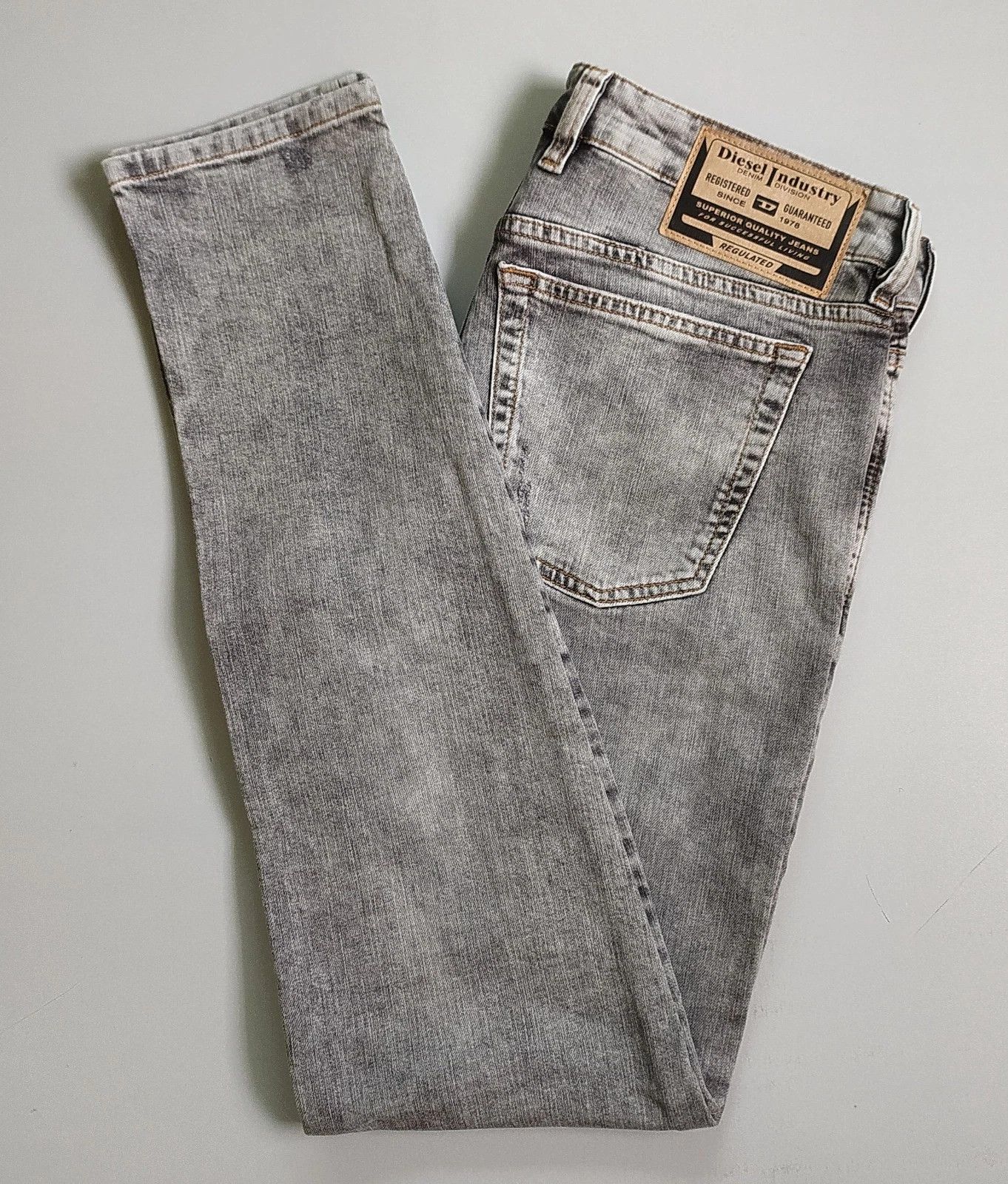 Diesel Diesel 1979 SLEENKER-R L.32 MENS JEANS SLTP/9752 Size US 32 / EU 48 - 12 Thumbnail