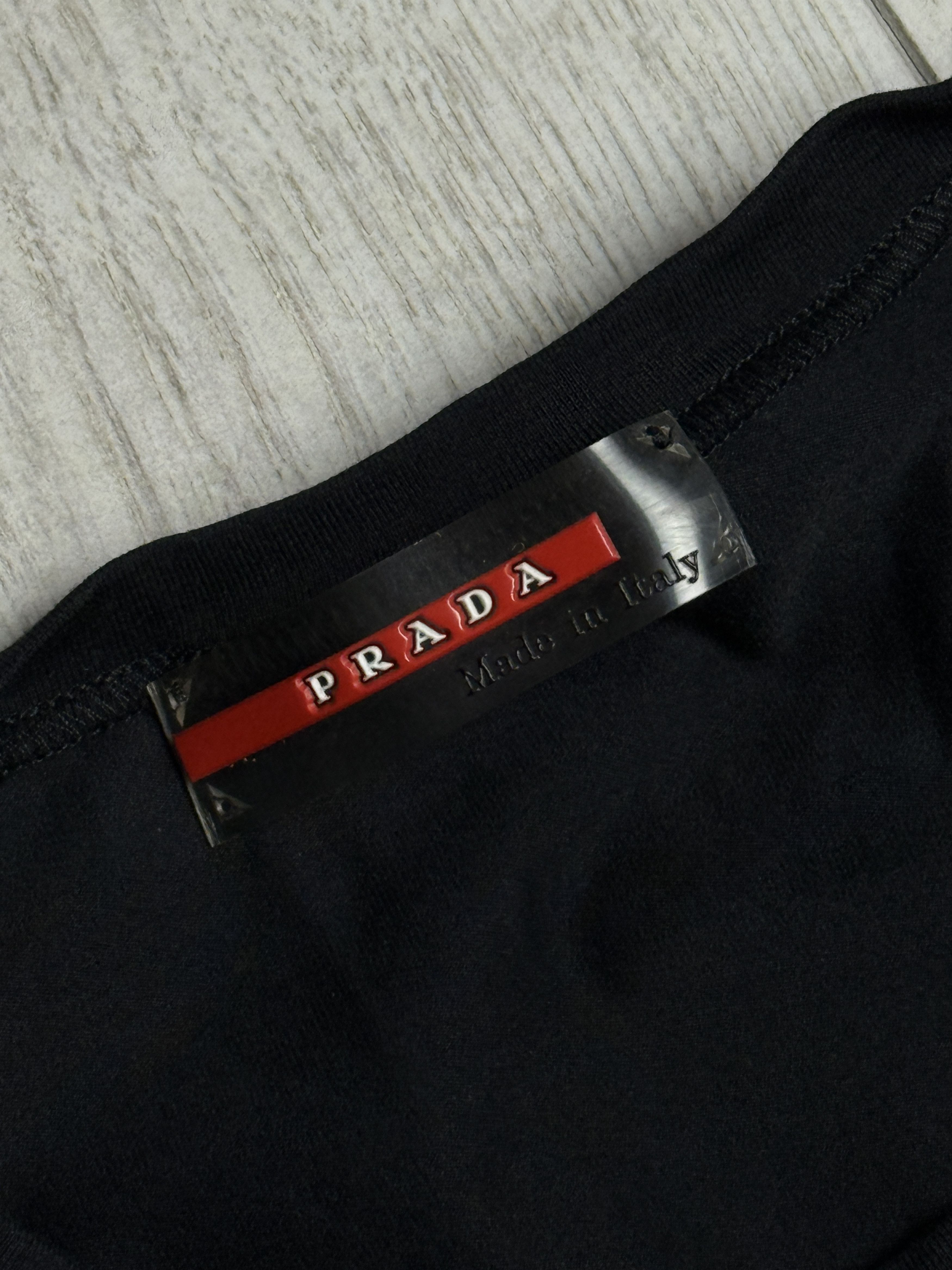 Prada Prada sport back pocket tshirt Size S / US 4 / IT 40 - 3 Thumbnail