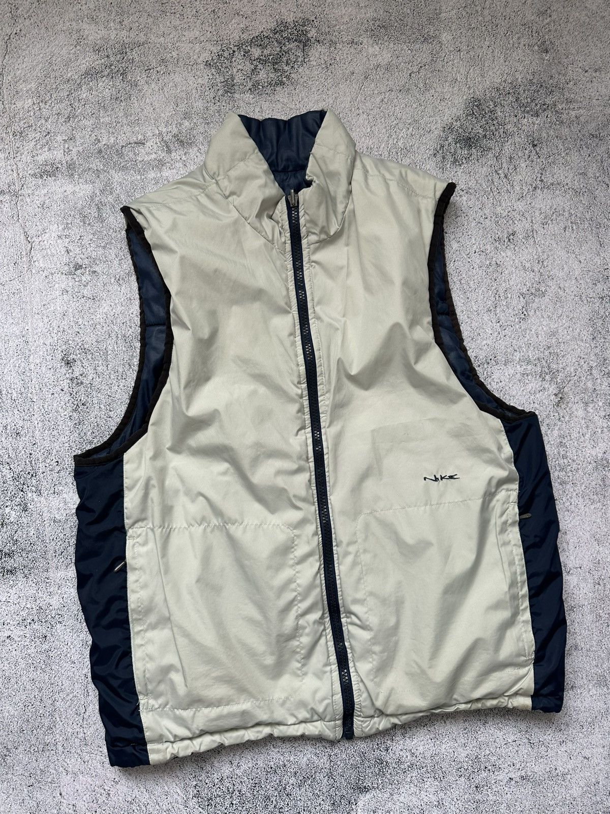 Nike Vintage Nike Vest Y2K Logo Outdoor Fit Size US M / EU 48-50 / 2 - 4 Thumbnail