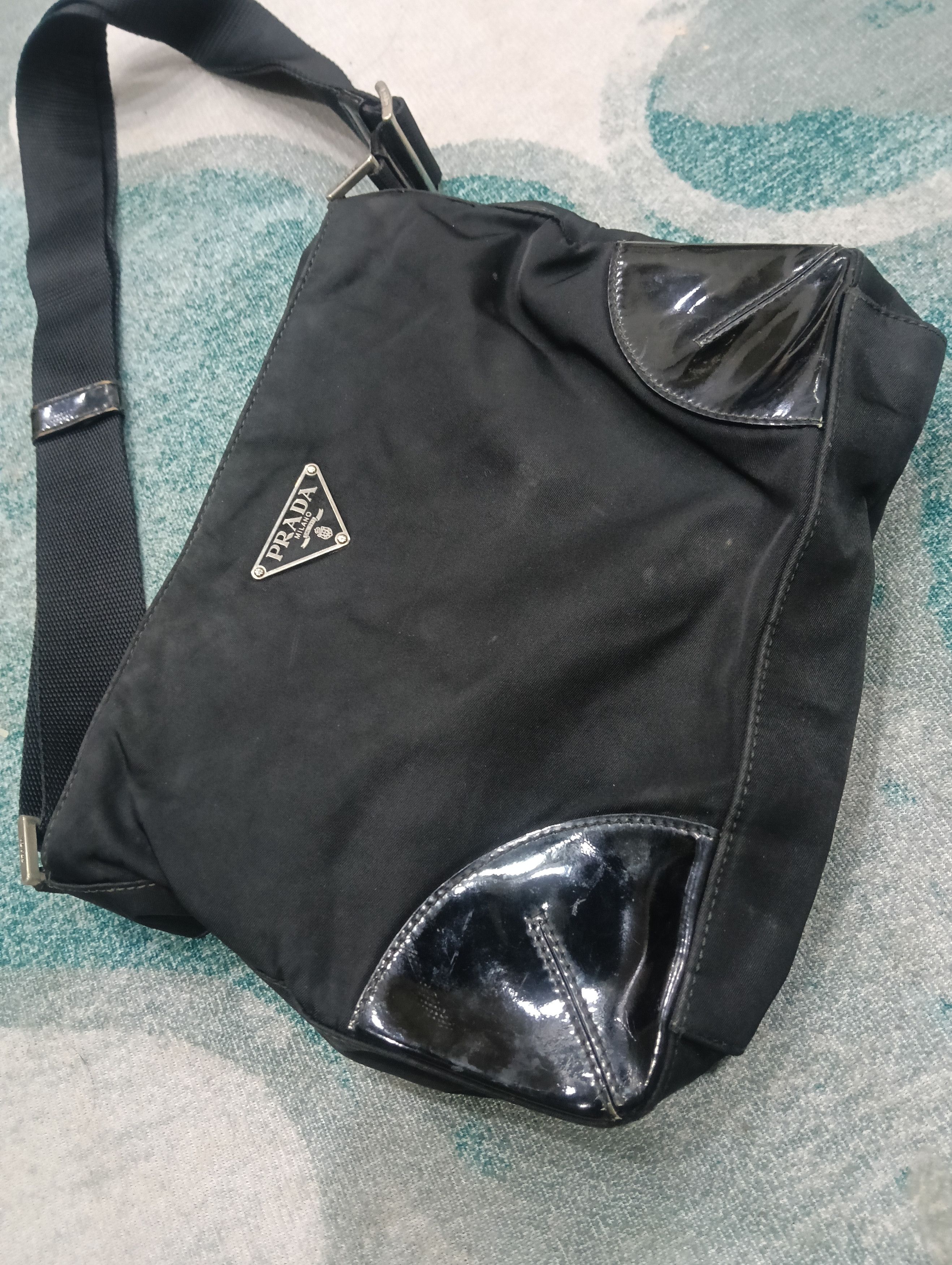 Prada × Vintage Prada Slingbag Size ONE SIZE - 15 Thumbnail