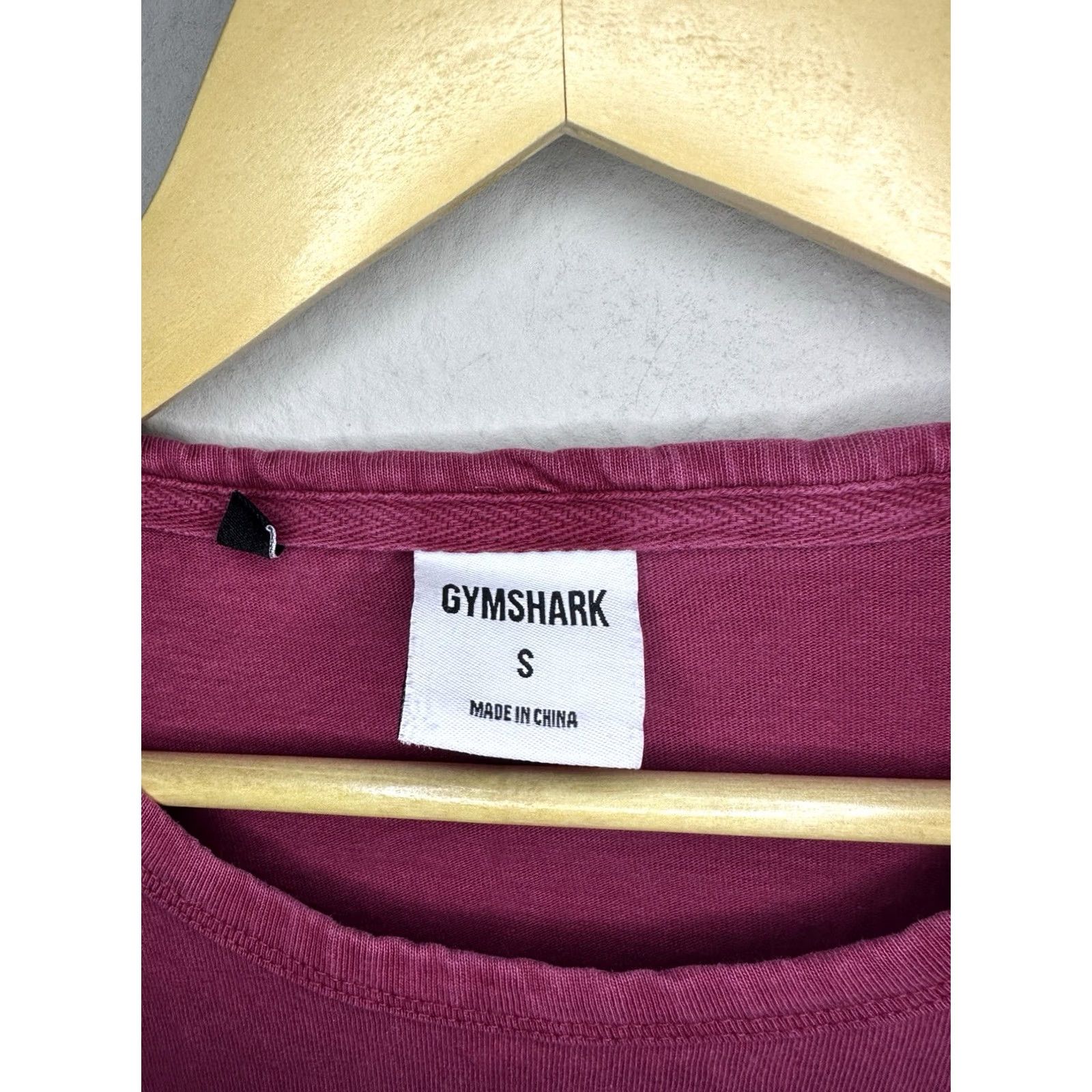 Gymshark GymShark Shirt Mens Small Workout Training Gym Athletic Embroidered Burgundy Size US S / EU 44-46 / 1 - 4 Thumbnail
