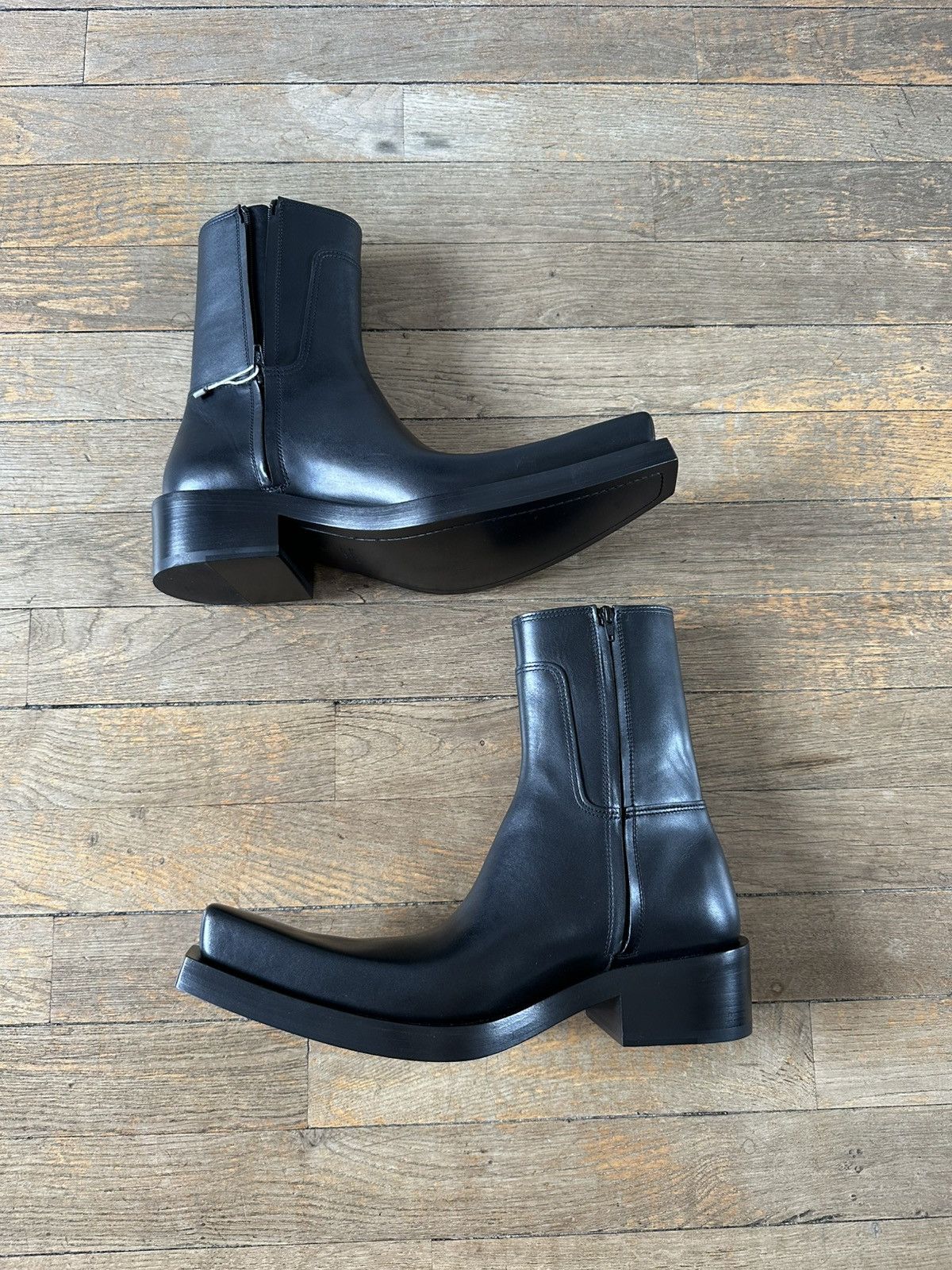 Balenciaga Balenciaga Santiag Size US 11 / EU 44 - 2 Thumbnail