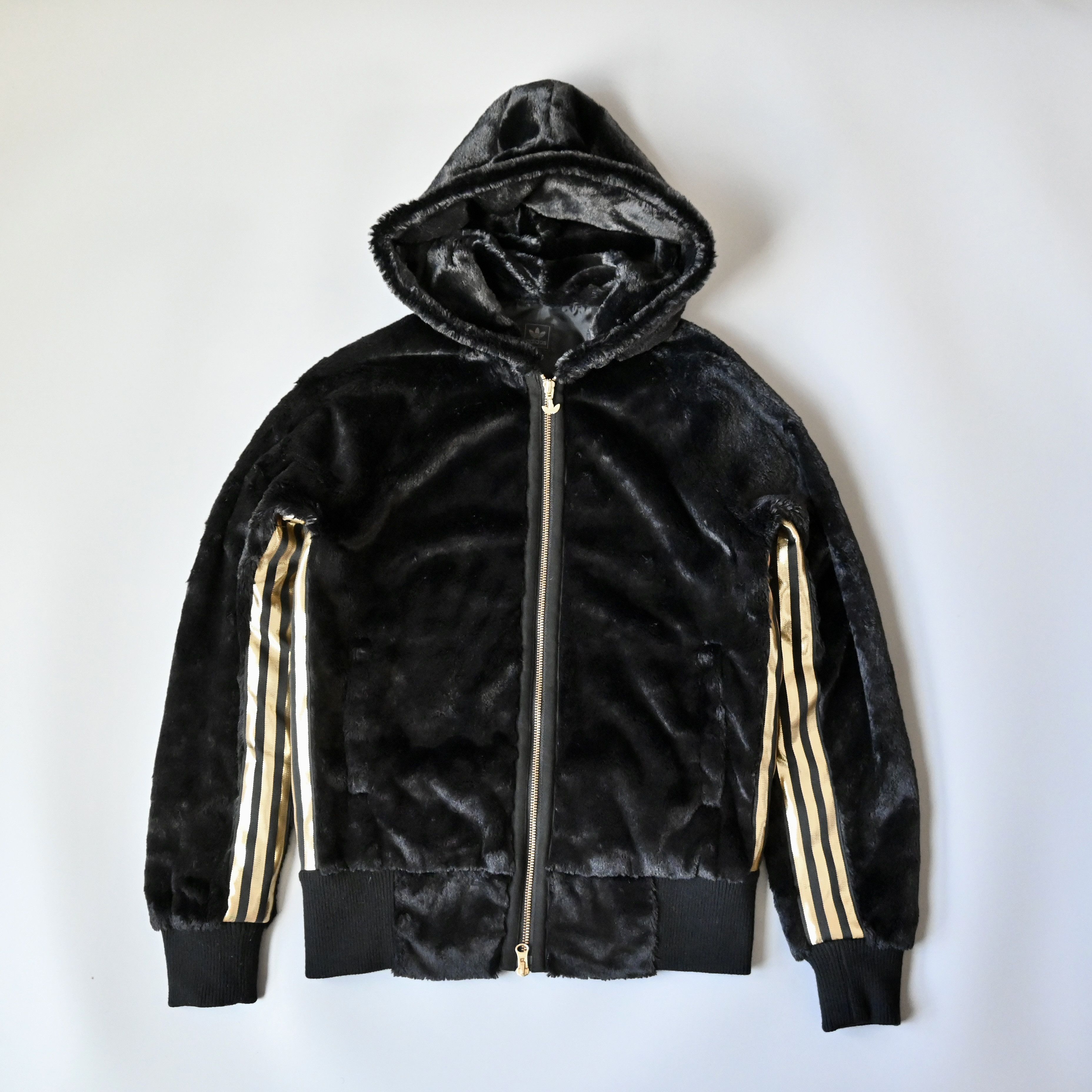 Adidas 2010s Adidas faux fur hooded jacket, gold three striped, XS Size US XS / EU 42 / 0 - 2 Thumbnail