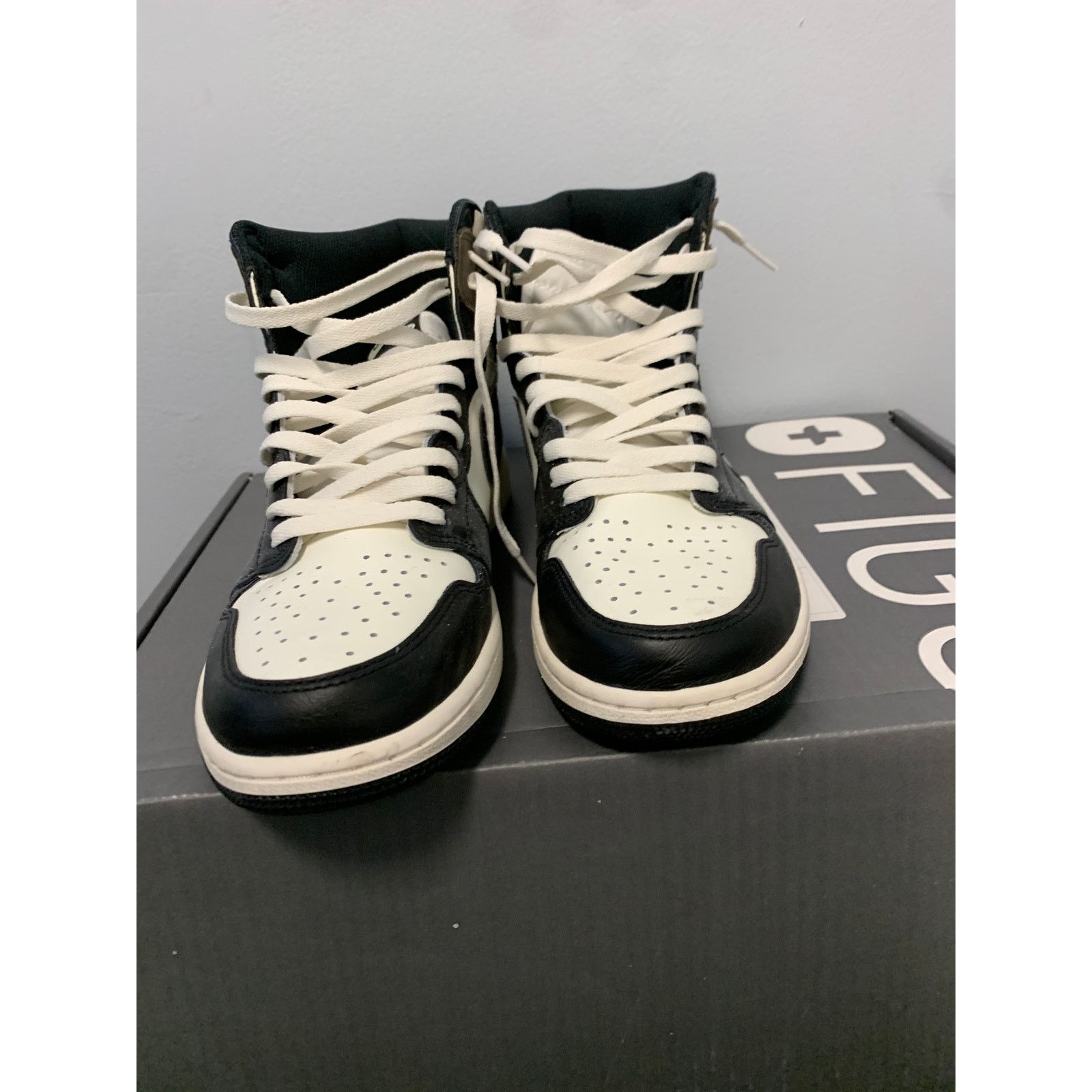 Nike Nike Air Jordan 1 Retro High Dark Mocha Size 11 Used Size US 11 / EU 44 - 4 Thumbnail