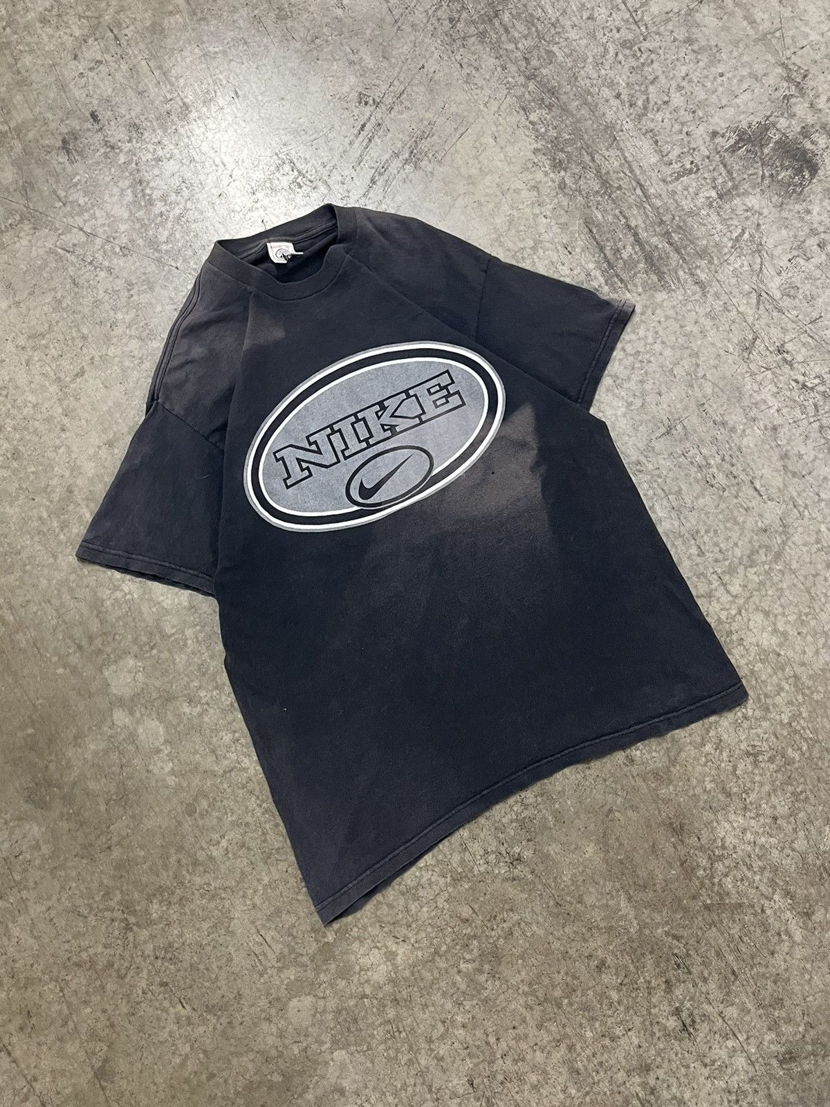 Nike × Vintage Nike 90s vintage shirt perfectly sun faded spell out hype Size US L / EU 52-54 / 3 - 1 Thumbnail