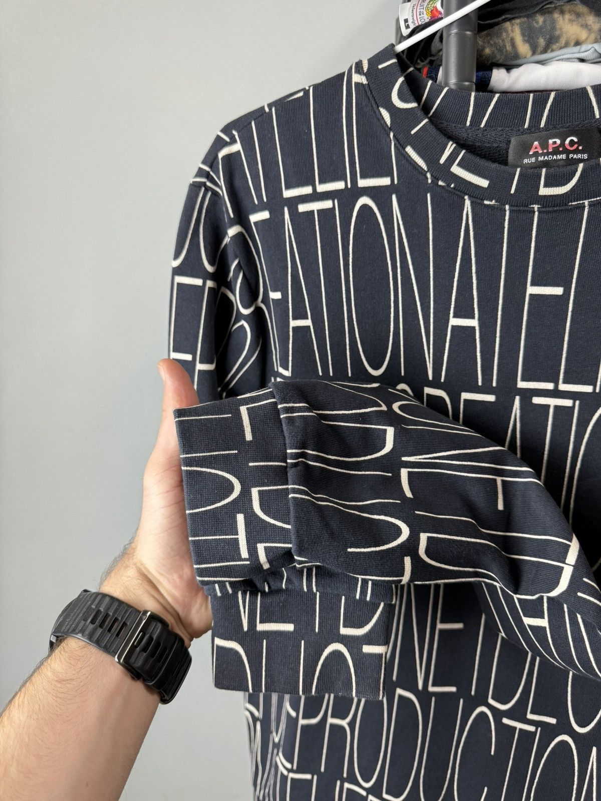 A.P.C. Rare! A.P.C. Paris Full Print Sweatshirt Luxury Size US M / EU 48-50 / 2 - 4 Thumbnail