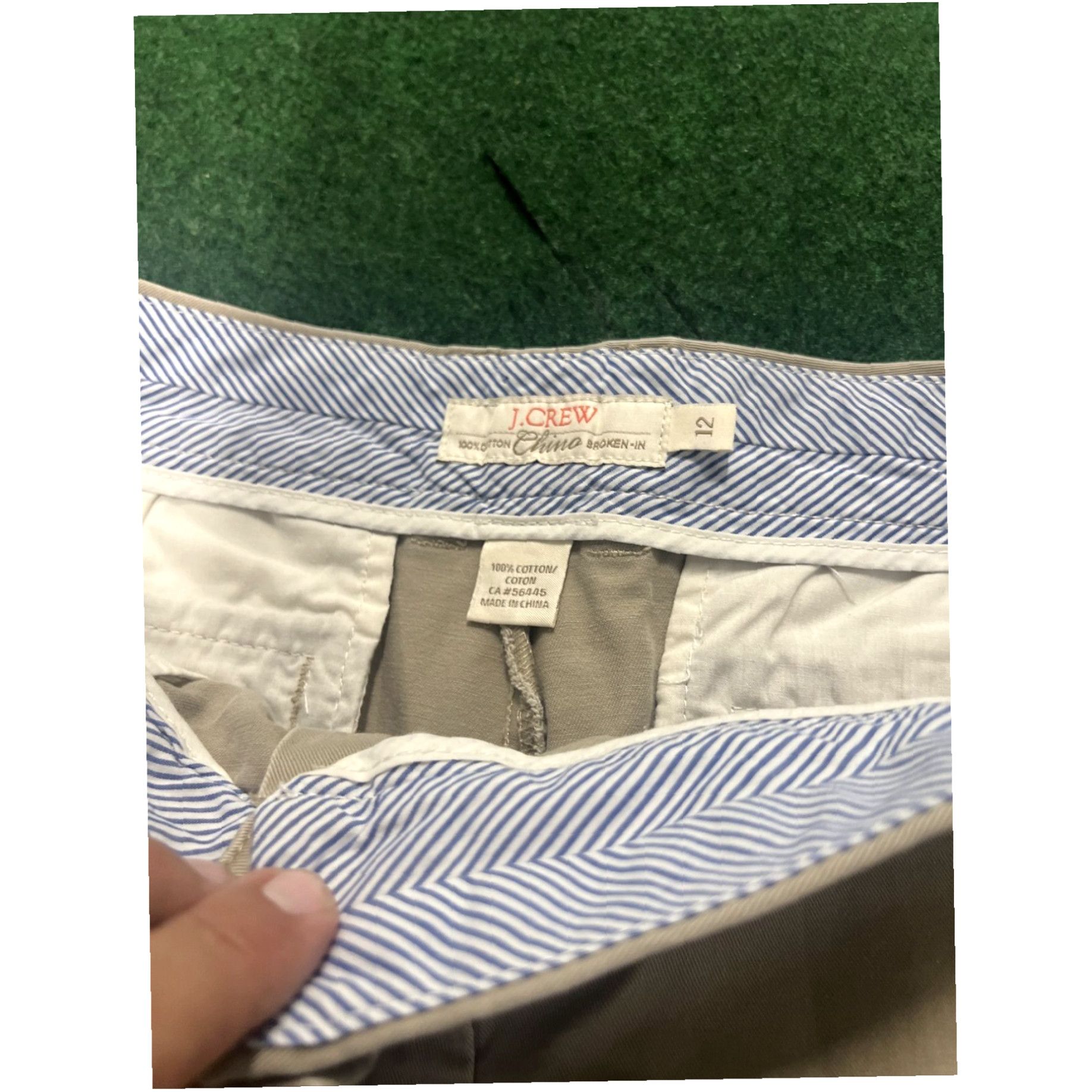 J.Crew J. Crew Classic Twill City Fit Chino Booty Shorts Weathered Broken In Khaki 12 Size 34" / US 12 / IT 48 - 7 Thumbnail