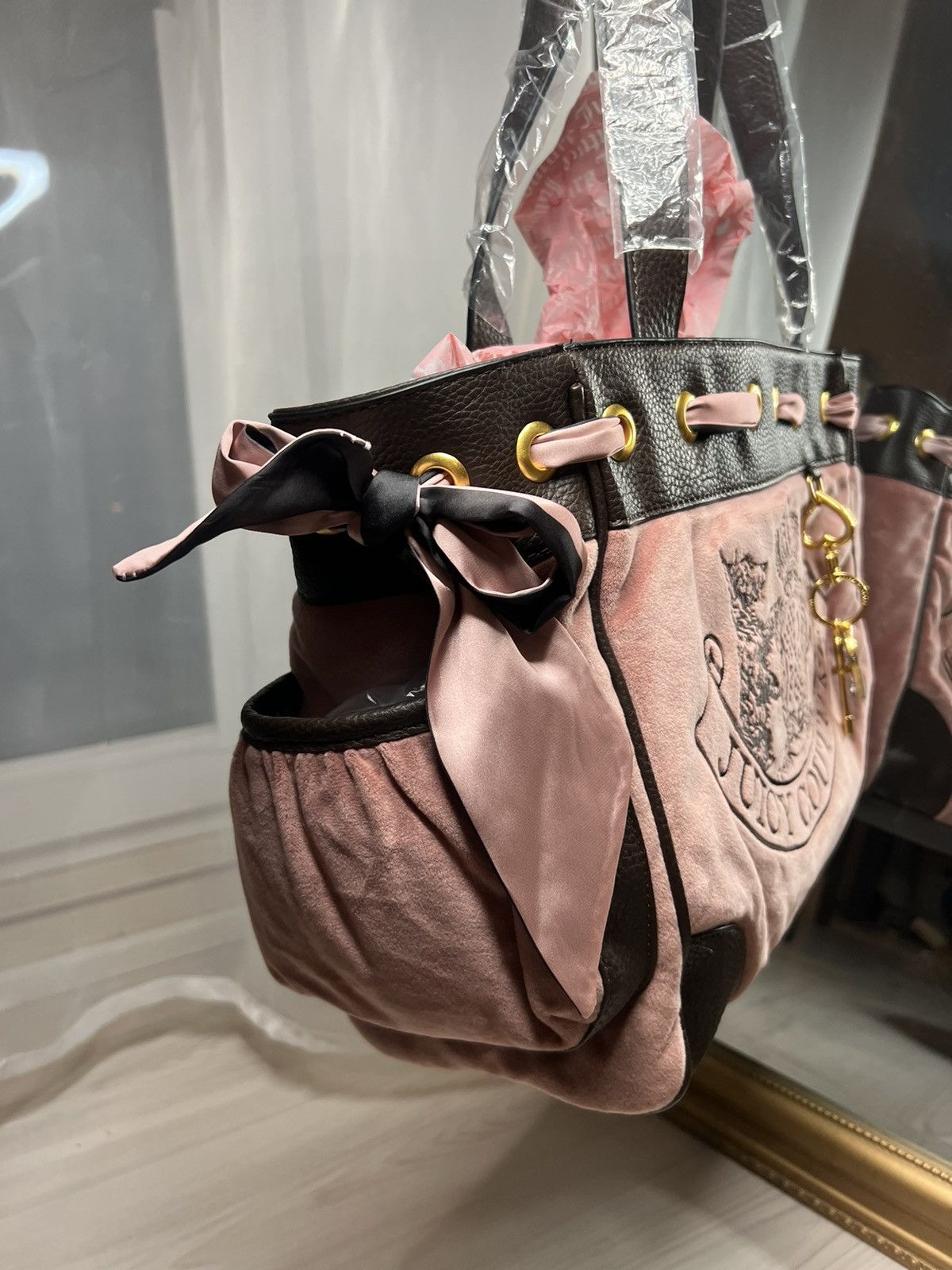 Juicy Couture Juicy Couture Pink Velour Daydreamer Bag