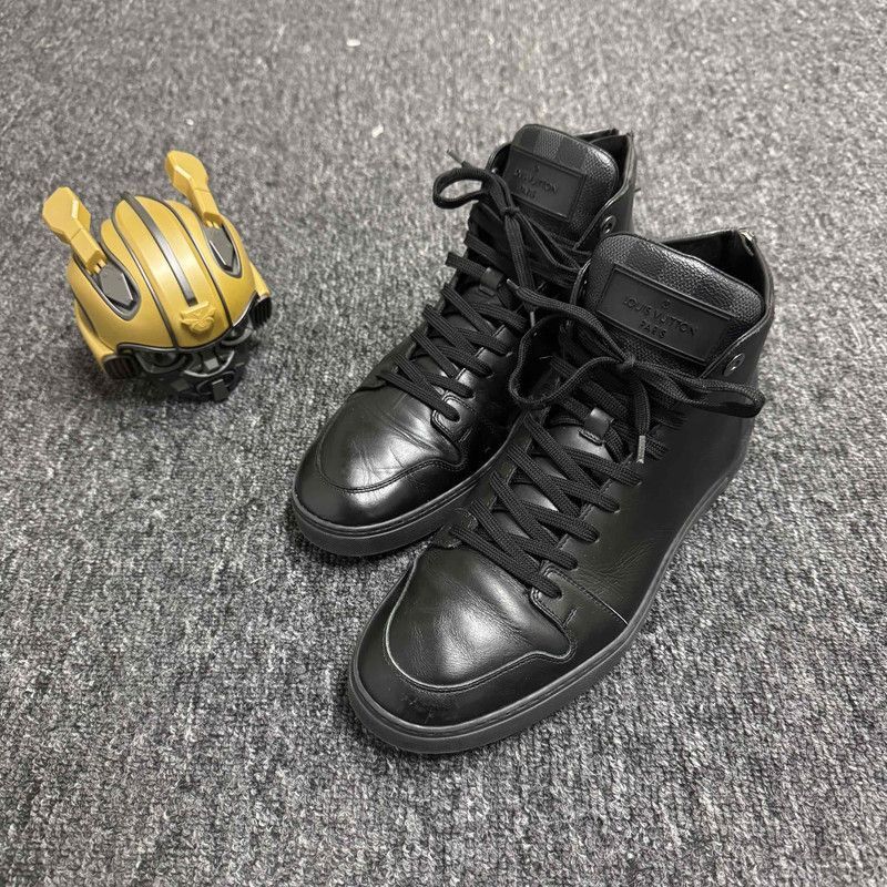 Louis Vuitton Louis Vuitton Black High-Top Casual Sneakers - Size US 8 / EU 41 - 1 Thumbnail