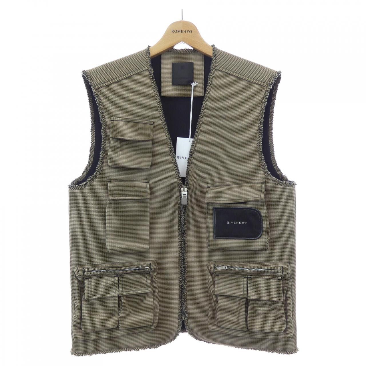 Givenchy Givenchy Givenchy Wool Vest Others Tops BM00WV14AM DUTY FREE for USA Size ONE SIZE - 1 Thumbnail