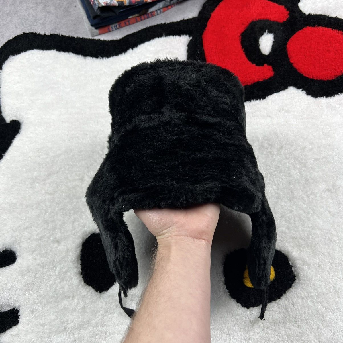 Japanese Brand Crazy Y2K Fuzzy Fur Balenciaga Style Alt Ushanka Grunge Hat Size ONE SIZE - 3 Thumbnail